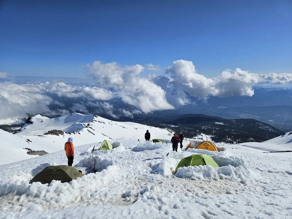 Beginner-friendly mountaineering experience on Mount Shasta