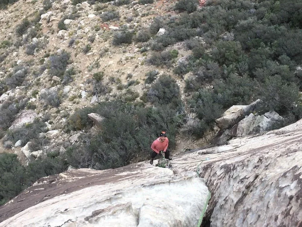 Guided multi-pitch rock climbing training focused on safety and efficiency