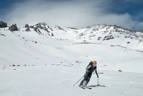 Small group ski mountaineering and splitboard tour on Mount Shasta