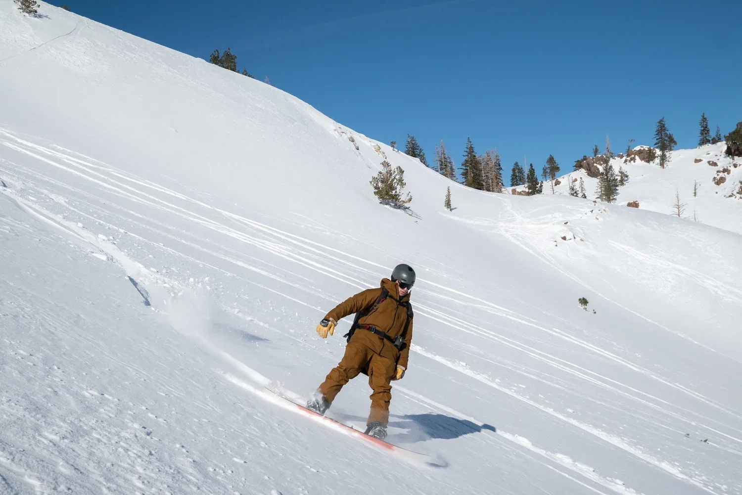 Guided splitboard touring class in the Eastern Sierra