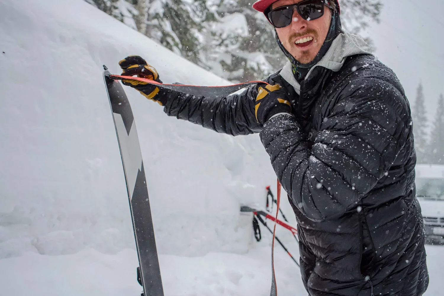 Guided splitboard course with experienced mountain guides in Mammoth Lakes