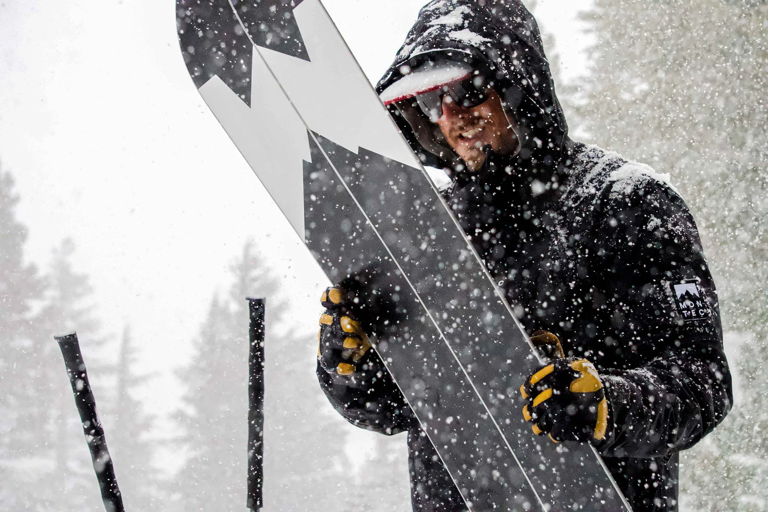 Beginner splitboarding training in the Eastern Sierra near Mammoth Lakes