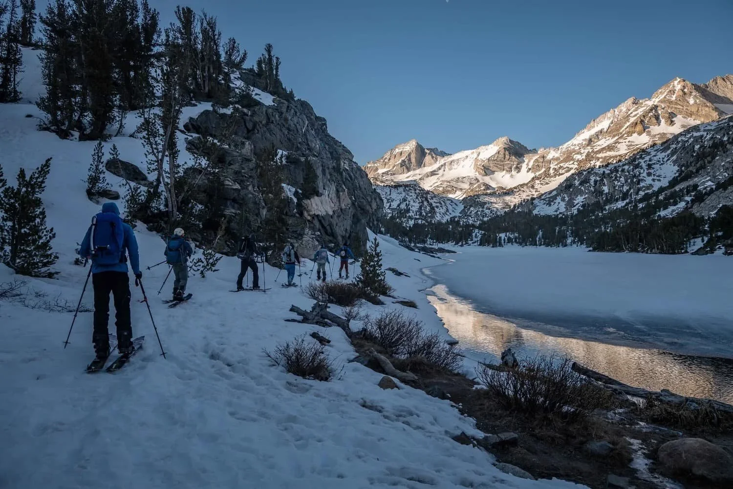 Professional instruction for safe ski touring and splitboarding in the Eastern Sierra