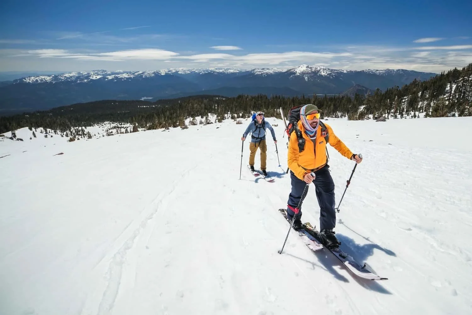 Small group winter tour on the upper slopes of Mount Shasta