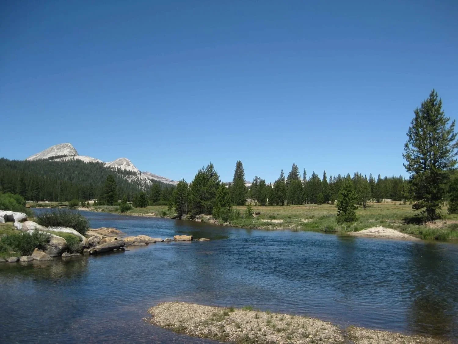 Professional backpacking instruction in Yosemite for multi-day wilderness travel