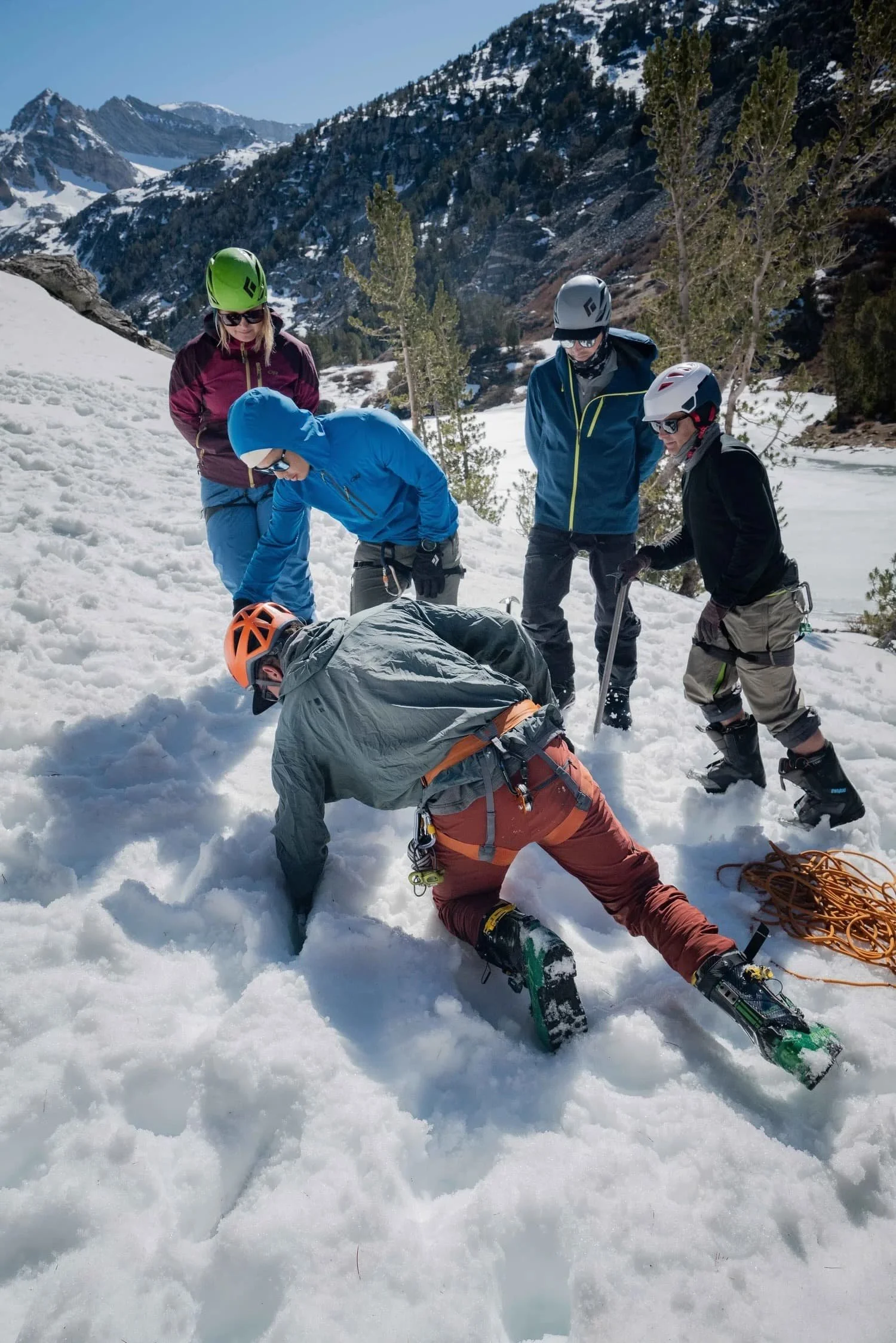 Mountain safety and navigation training for skiers and splitboarders in the Eastern Sierra