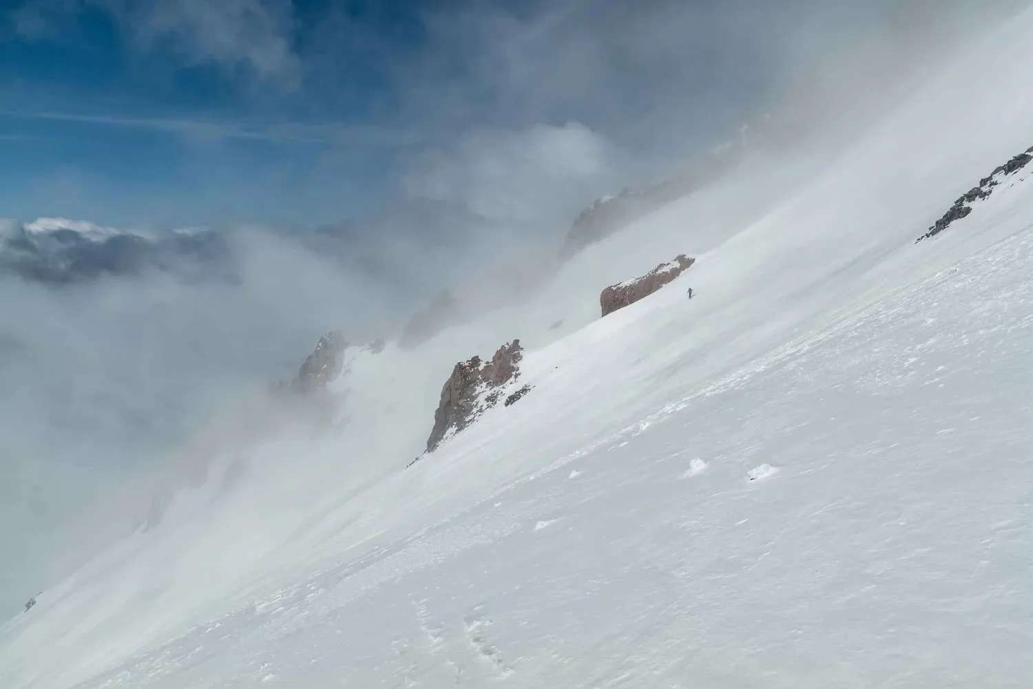 Alpine winter environment on Mount Shasta for skiers and splitboarders