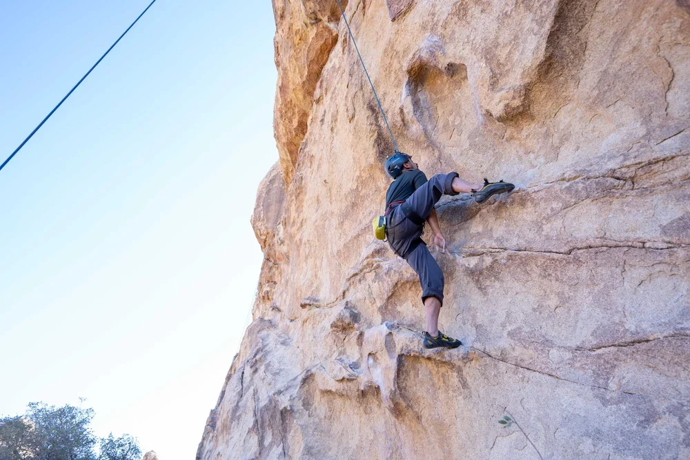 Rock climbing course in Joshua Tree for individuals and small groups