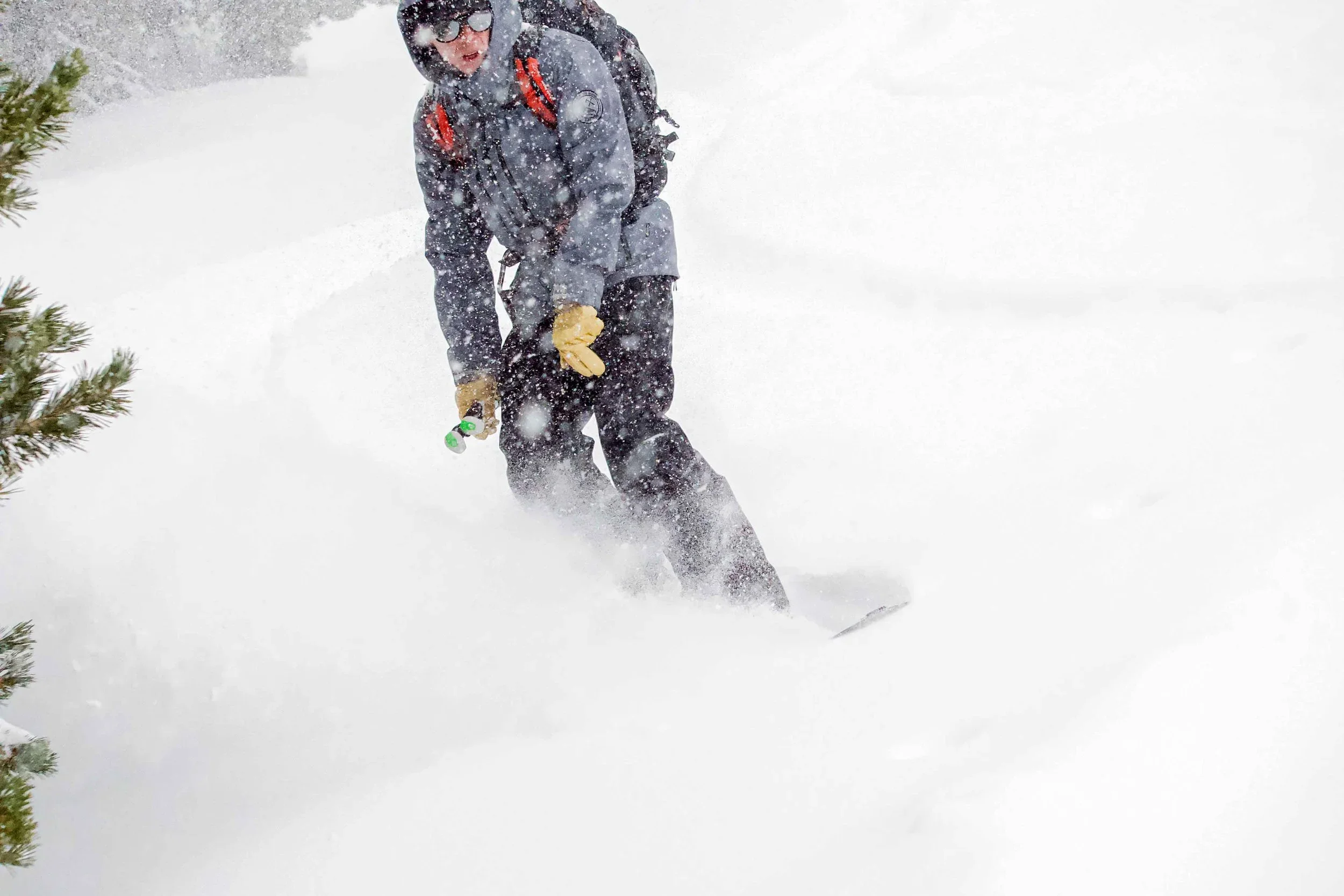 Small group splitboarding lesson in the Mammoth Lakes area