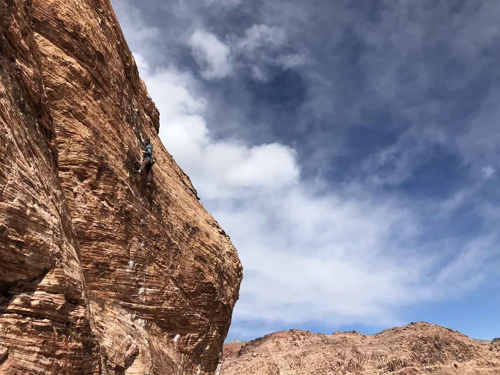 Introductory lead climbing training focused on confidence and safety