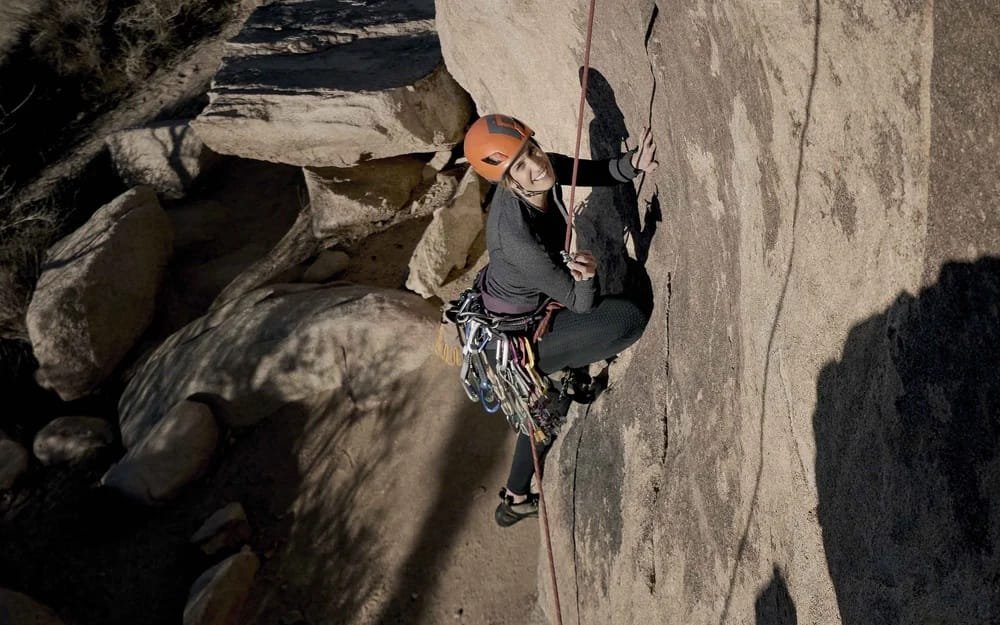 Professional multi-pitch rock climbing course for developing alpine skills