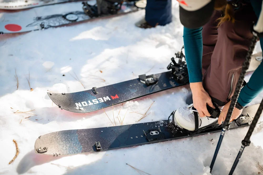 Guided alpine touring program on skis and splitboards in the Eastern Sierra