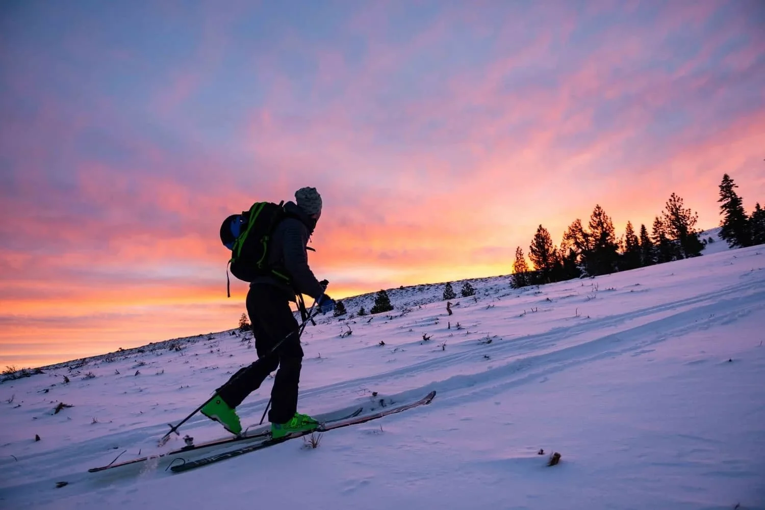 Winter mountaineering and backcountry skiing in the Eastern Sierra