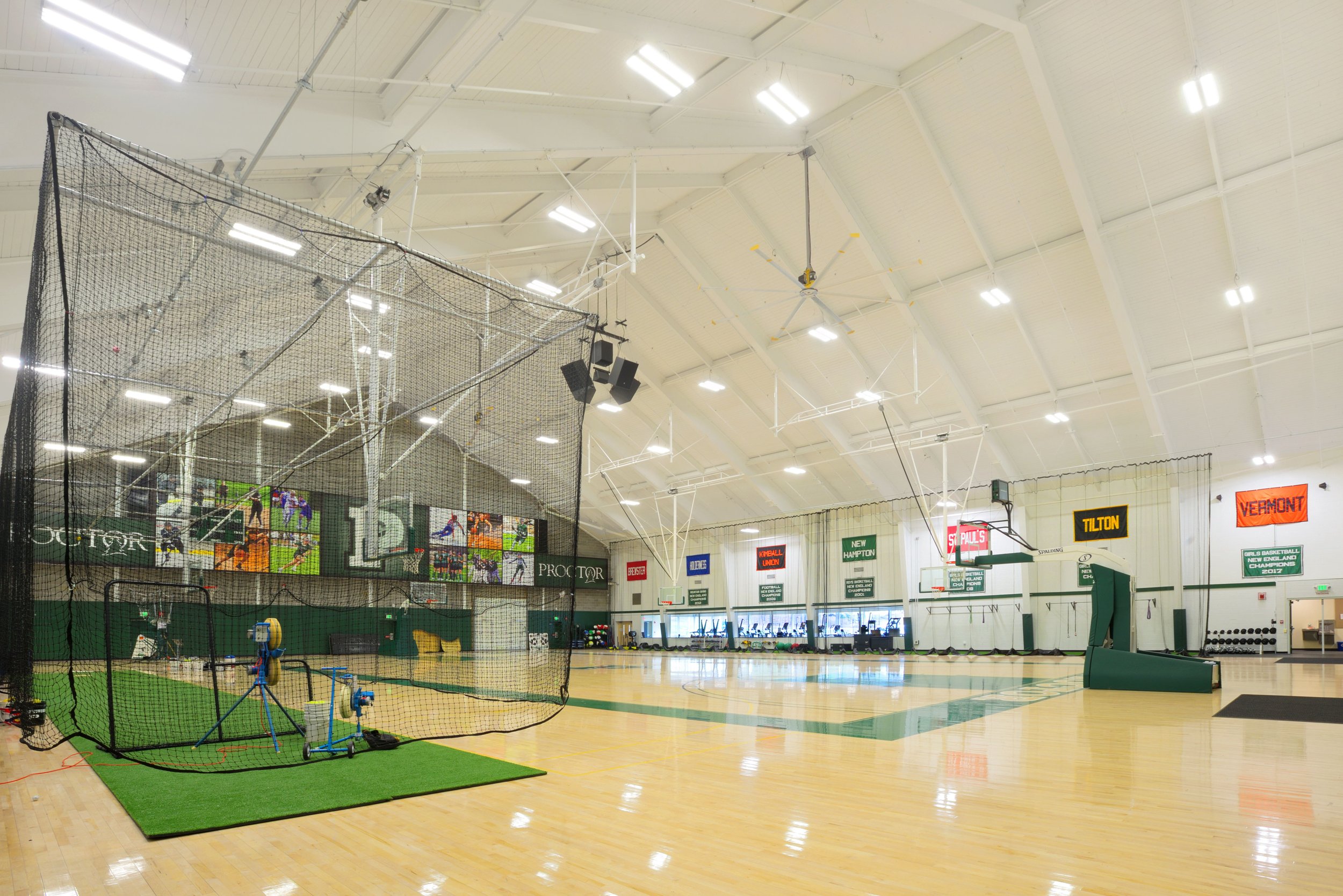 751ebe_7abd982d41034b74bdc2a2f1d4200e8e~mv2_d_4044_2700_s_4_2 (1).jpg