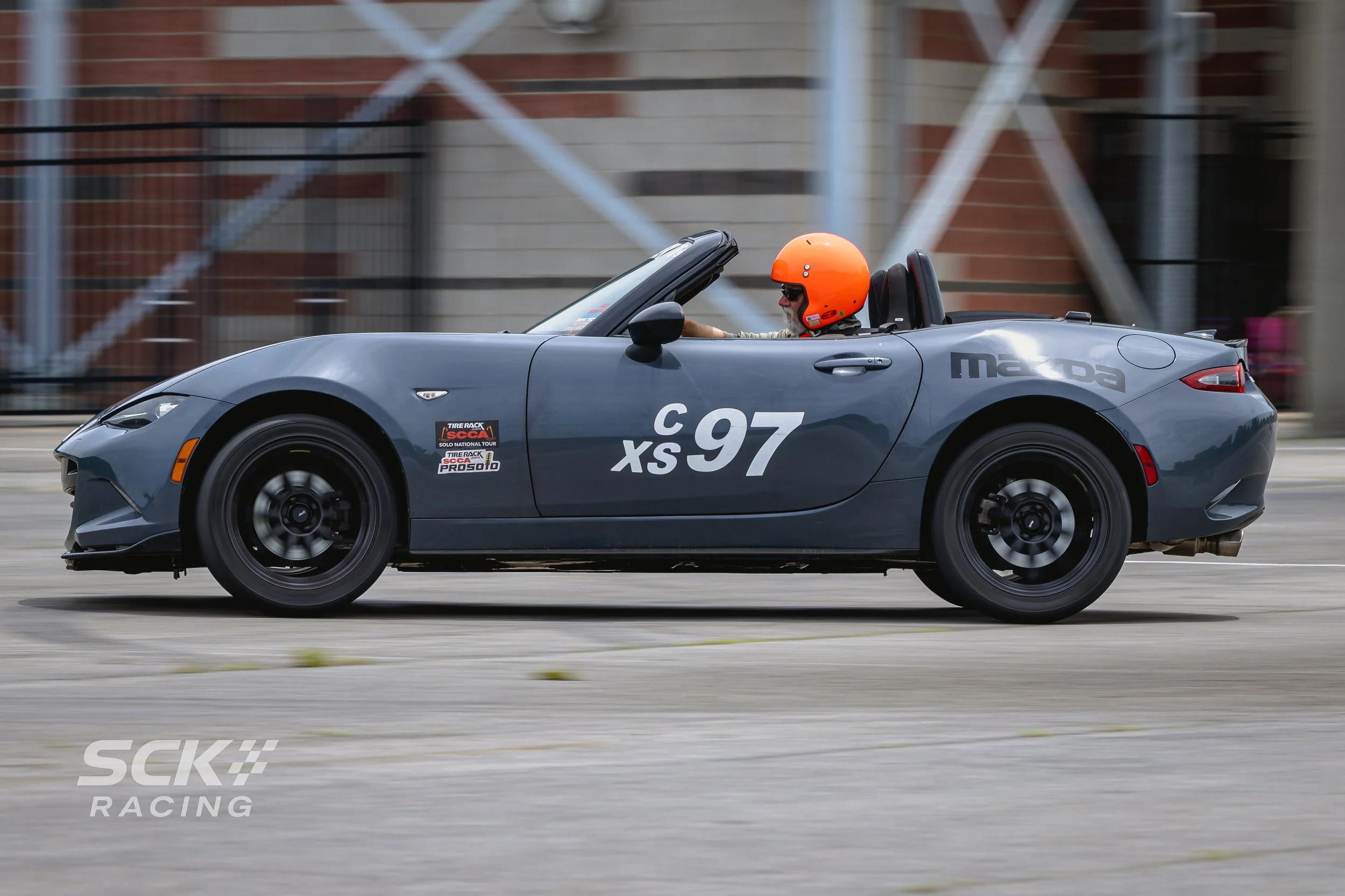 TAC_E5_1039-2.jpg