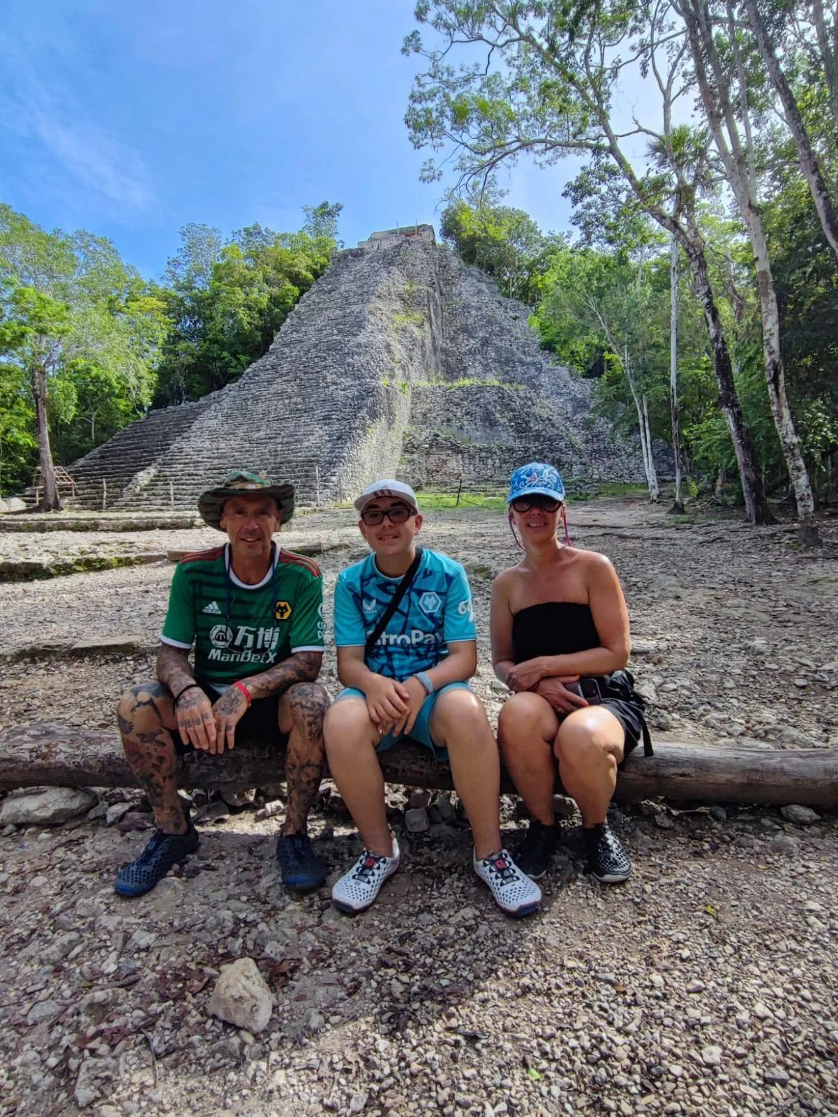 received_1491670198122968.jpeg (Copy) (Copy)