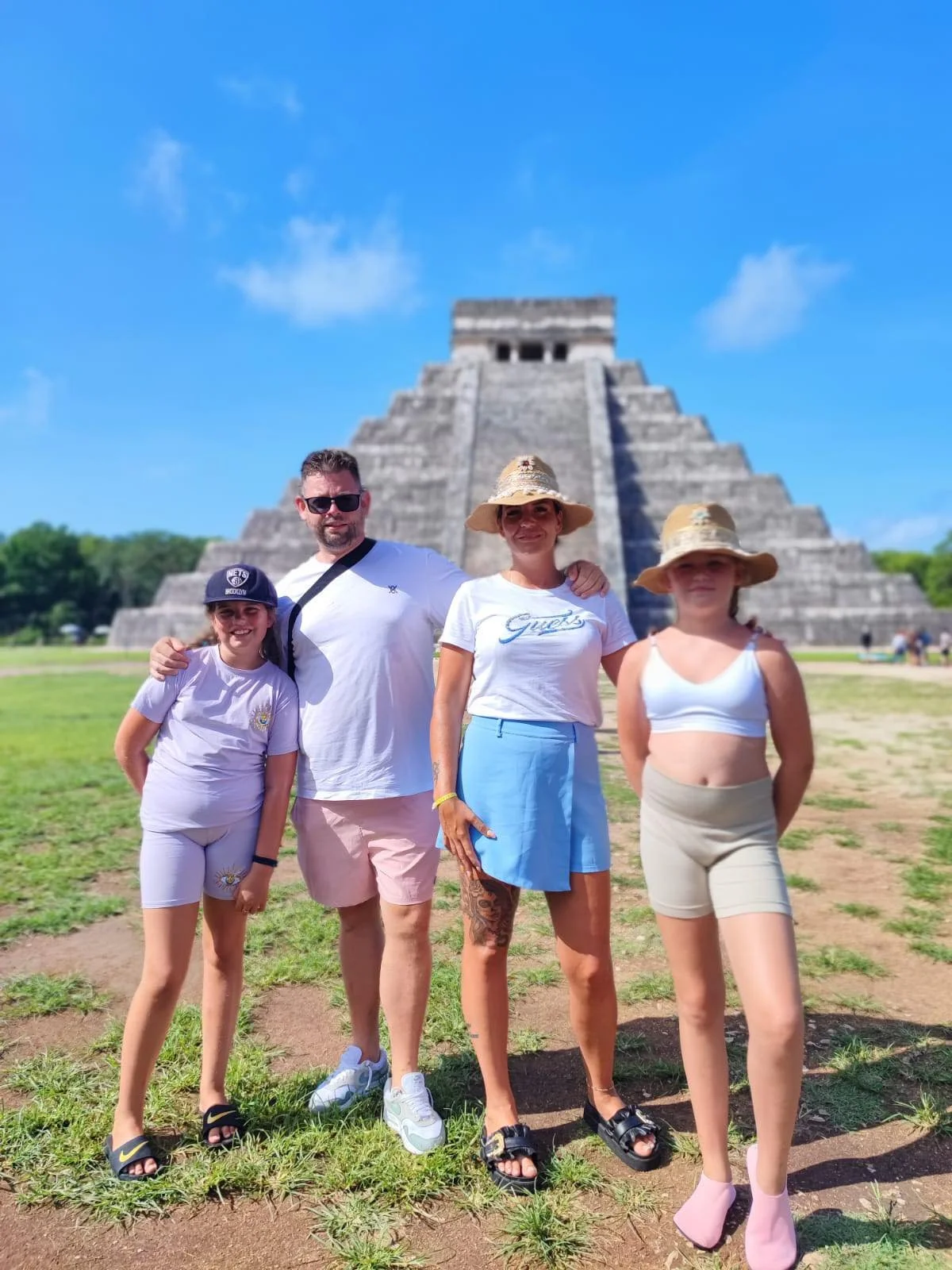 received_1045754290502595.jpeg (Copy)