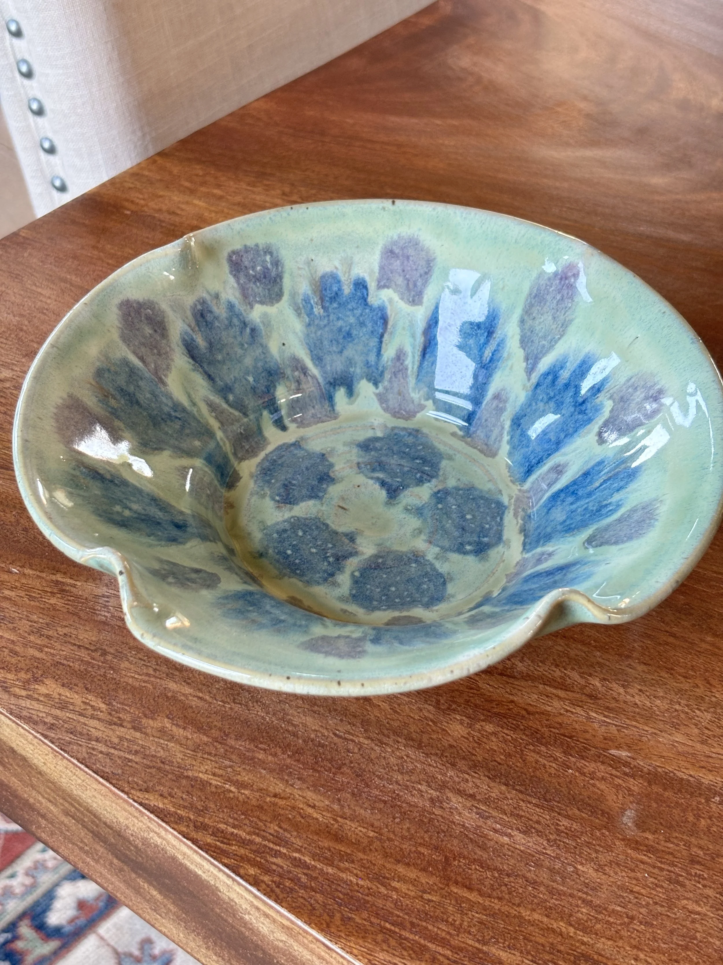 Curvy Green Bowl