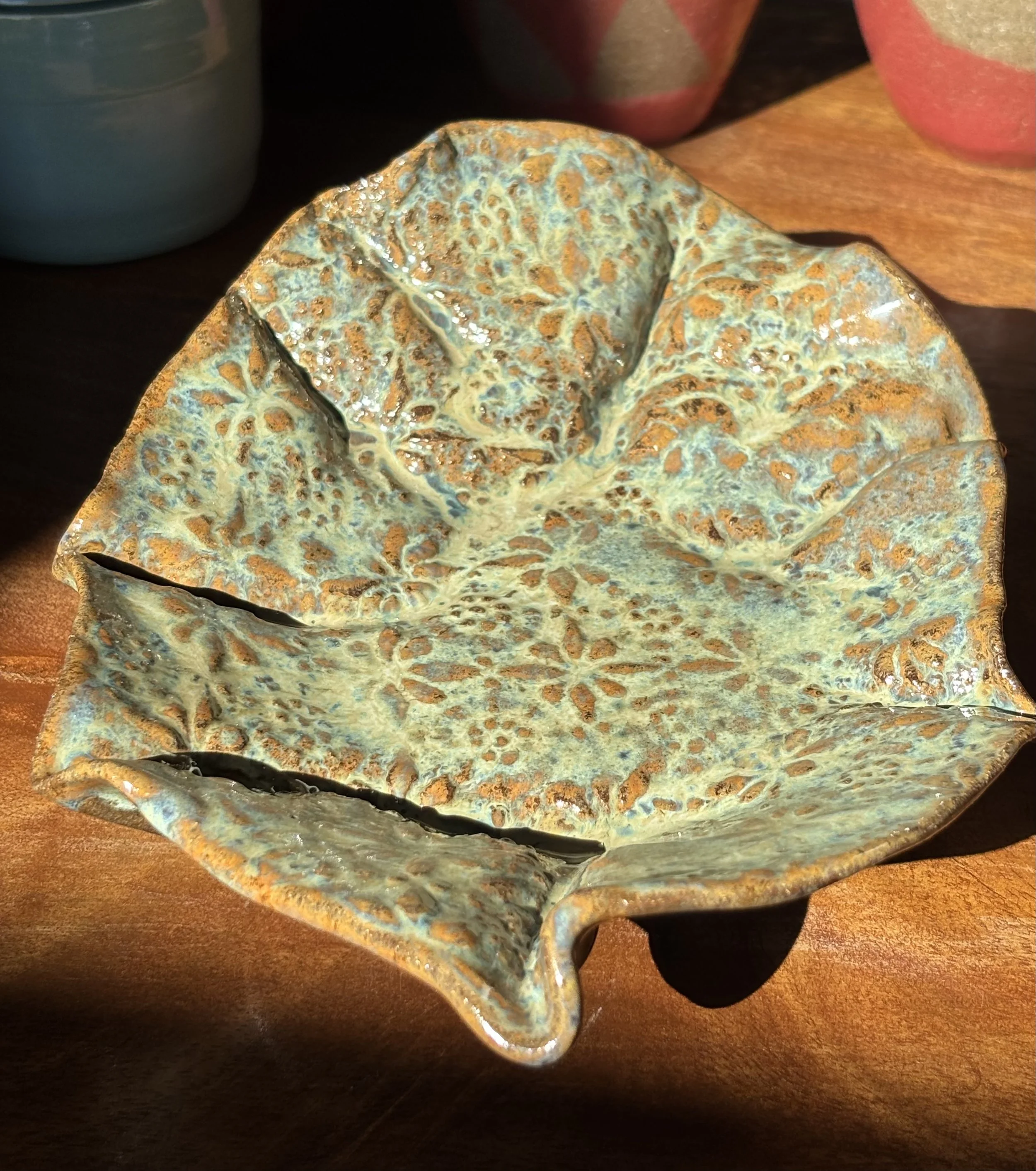 Lacey tray for baubles