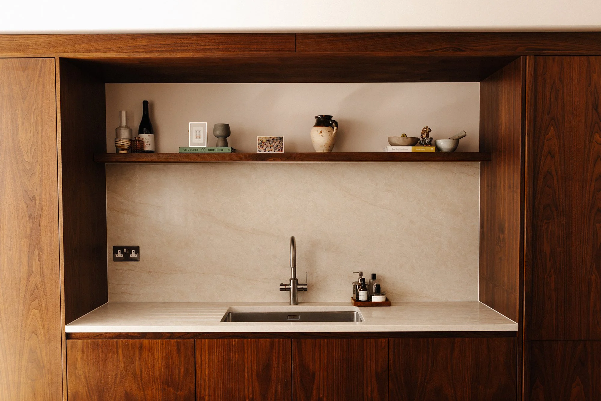 A KITCHEN AT THE CENTRE OF THINGS