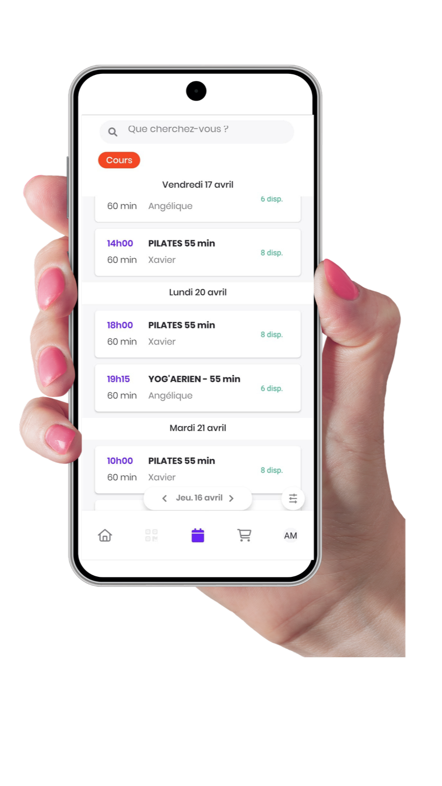 Capture d'écran d'une application de planification de cours de fitness avec différents cours programmés en avril, comme Pilates, Yoga aéren, et Pilates, avec leurs horaires, durations, noms des instructeurs, et disponibilités.