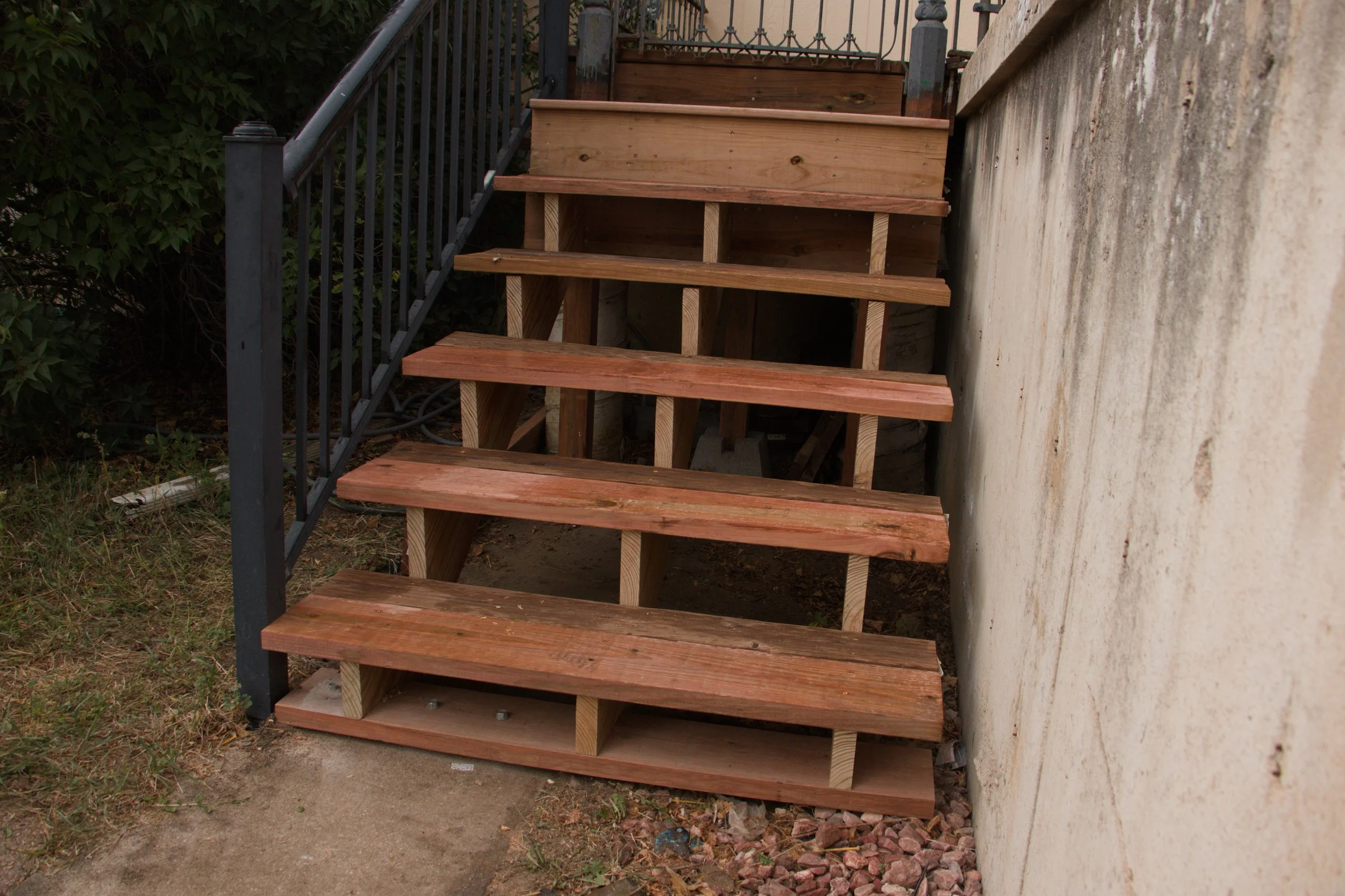 Deck stairs (cont)