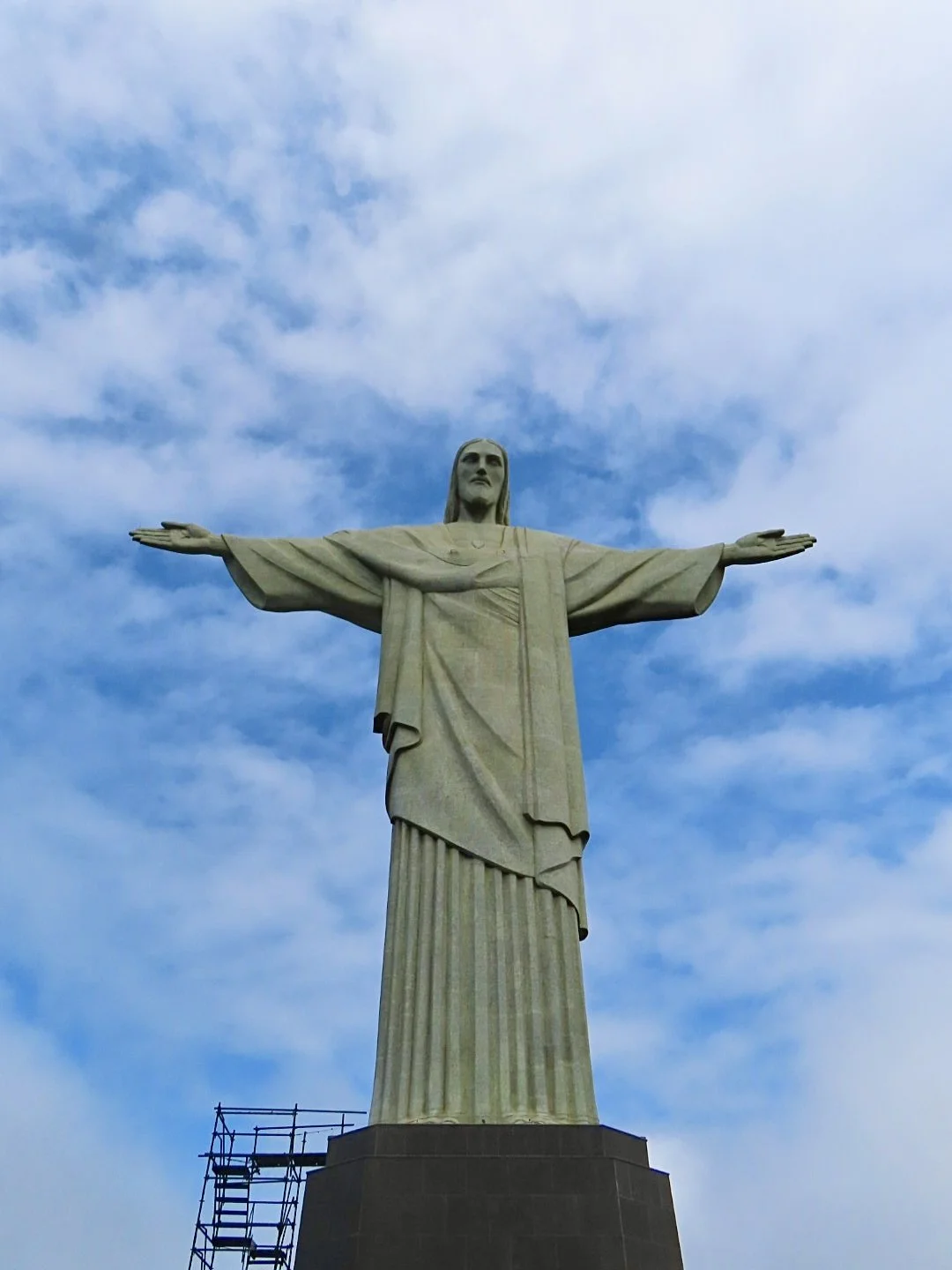 How to Visit Christ the Redeemer in Rio de Janeiro