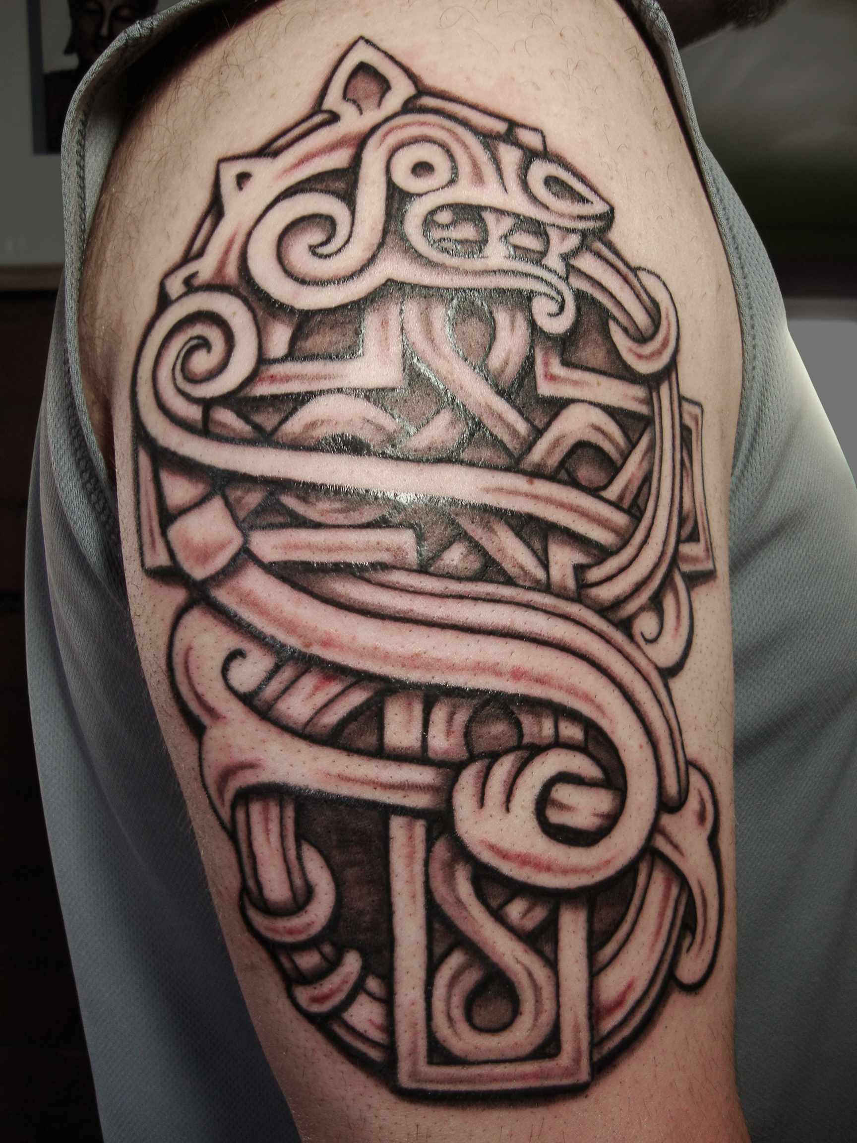 dude arm nordic-cross copy.png