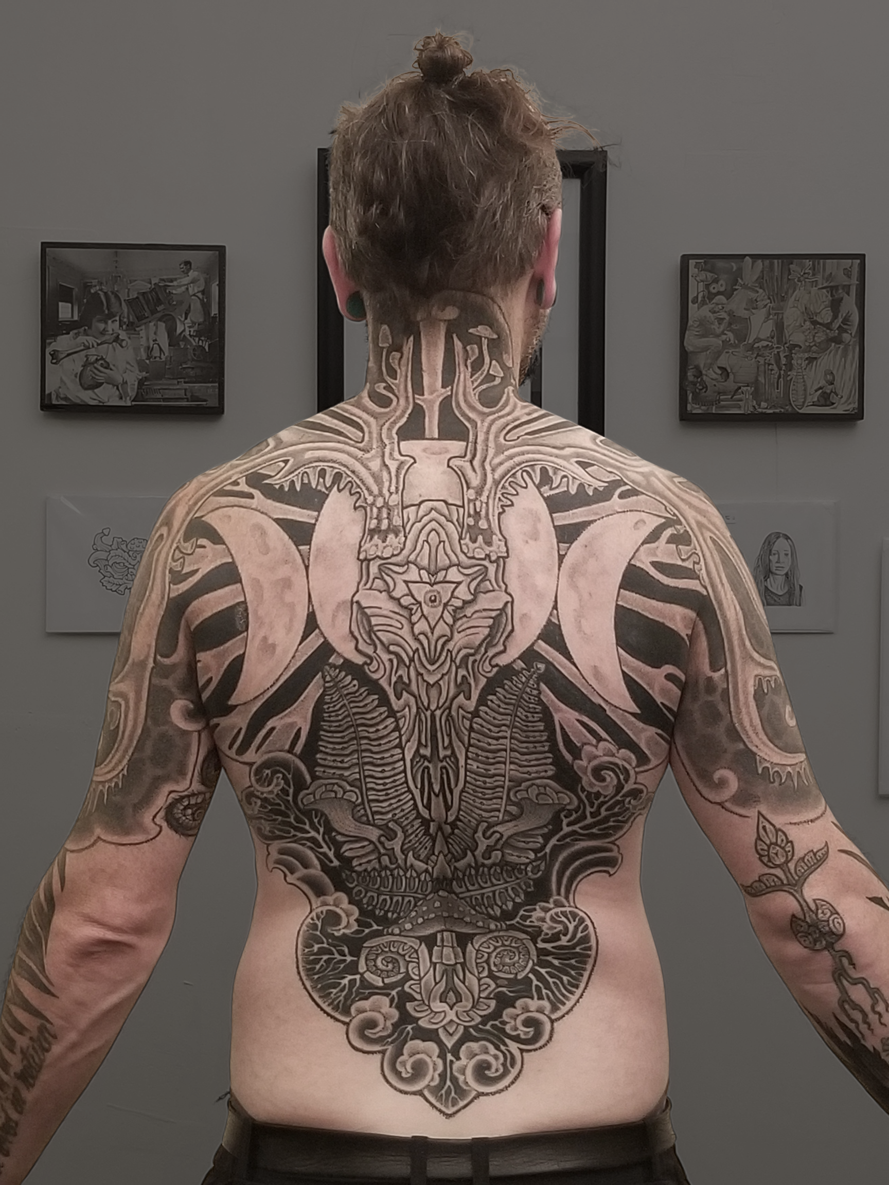 brad back arms out copy.png