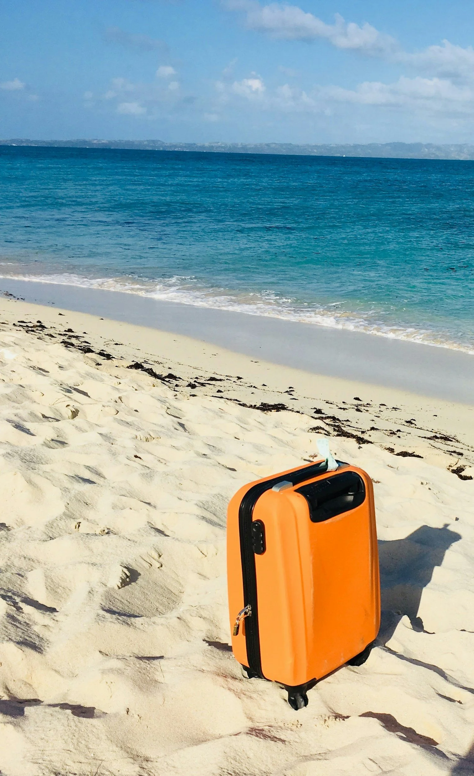 Simple travel hacks to travel lighter