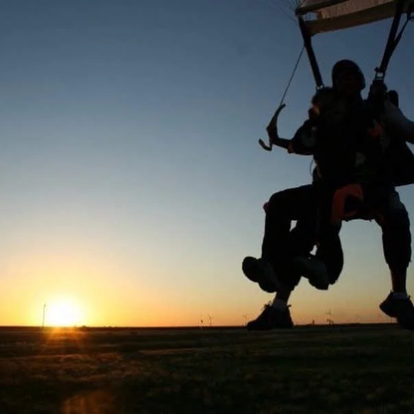 Sunset tandem landing 