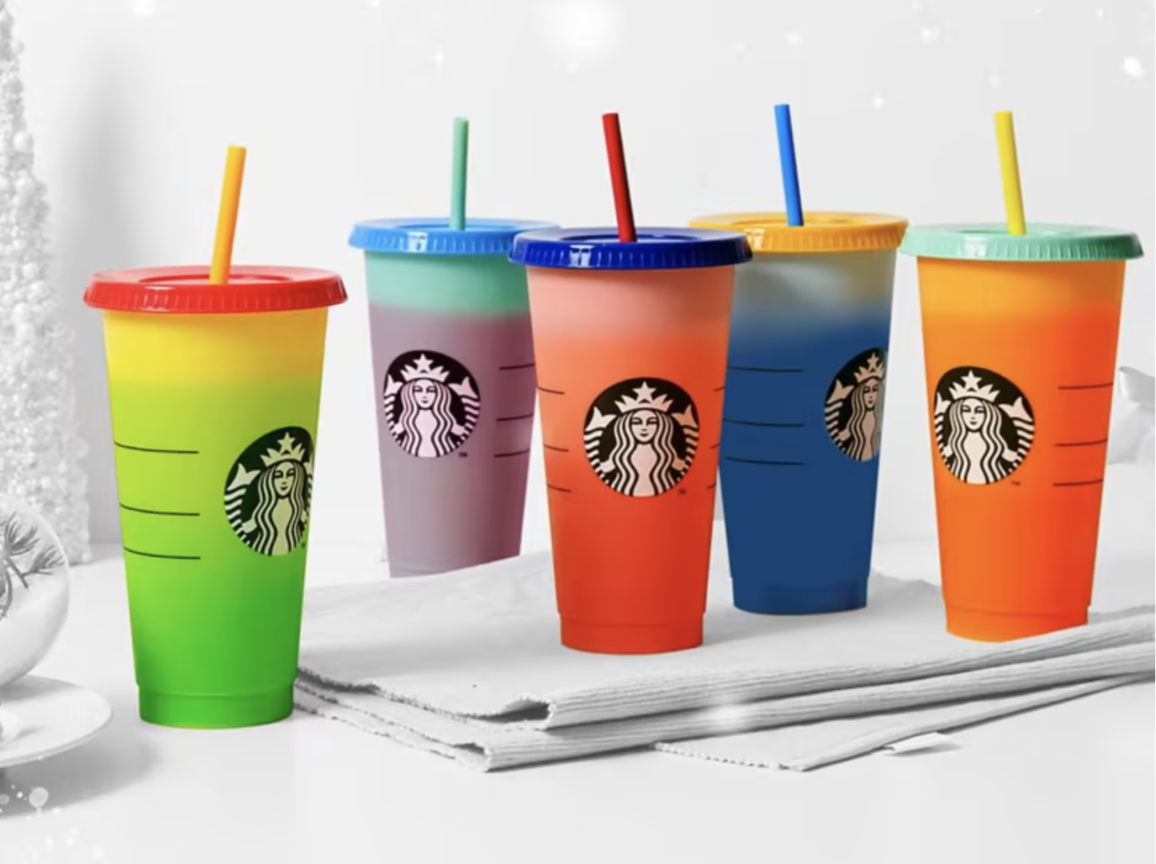 Thermochromic Injection Molded PP Polypropylene cups. CMF Innovation and color theory.