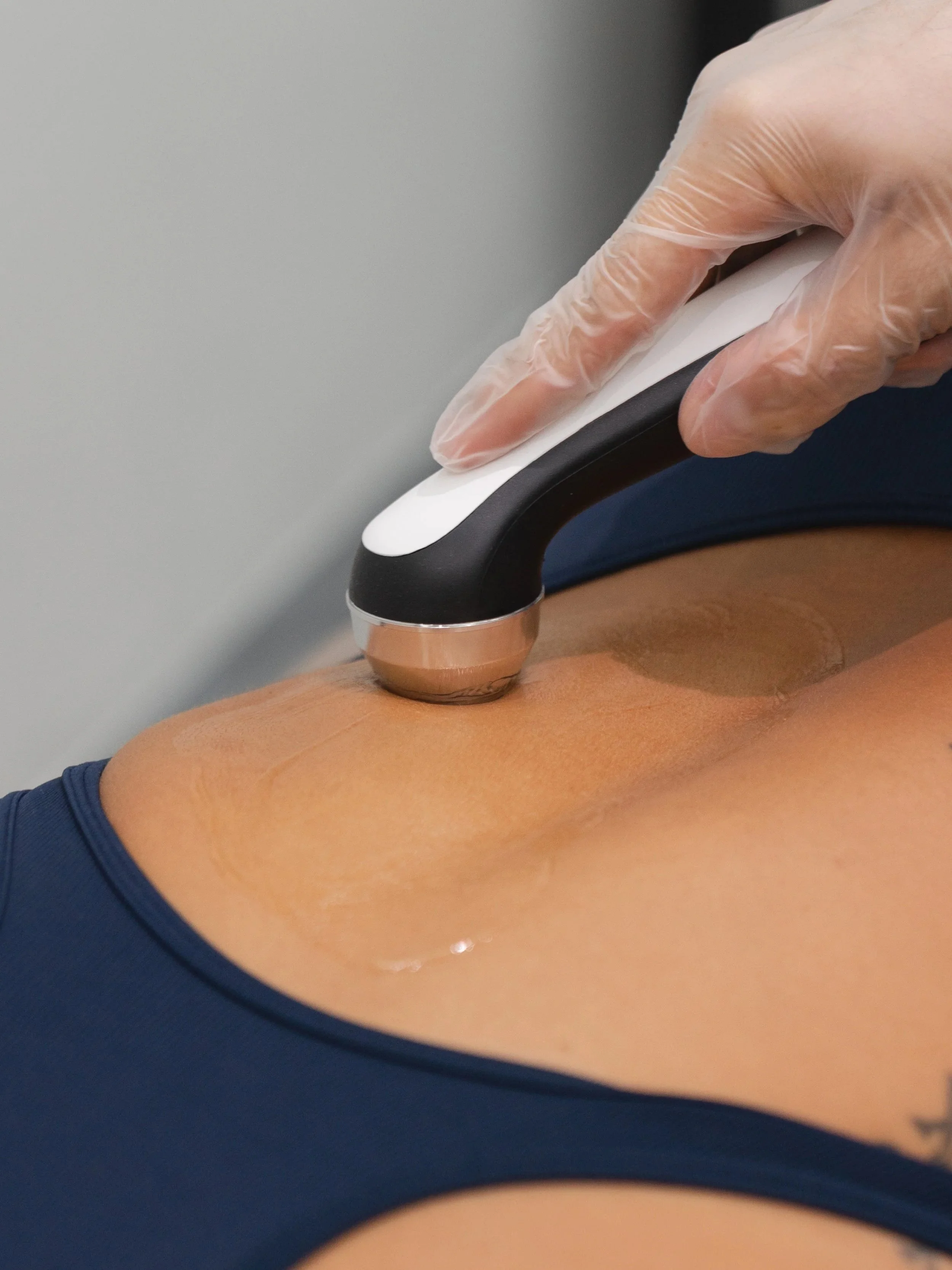 Ultrasonido terapeutico ayuda a disminuir la imflamacion, mejora la circulacion y relaja musculos