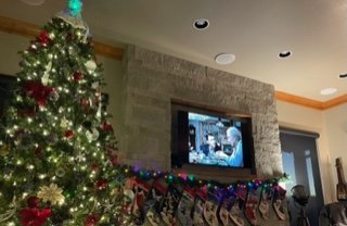 HOLIDAY RUSH&nbsp;
