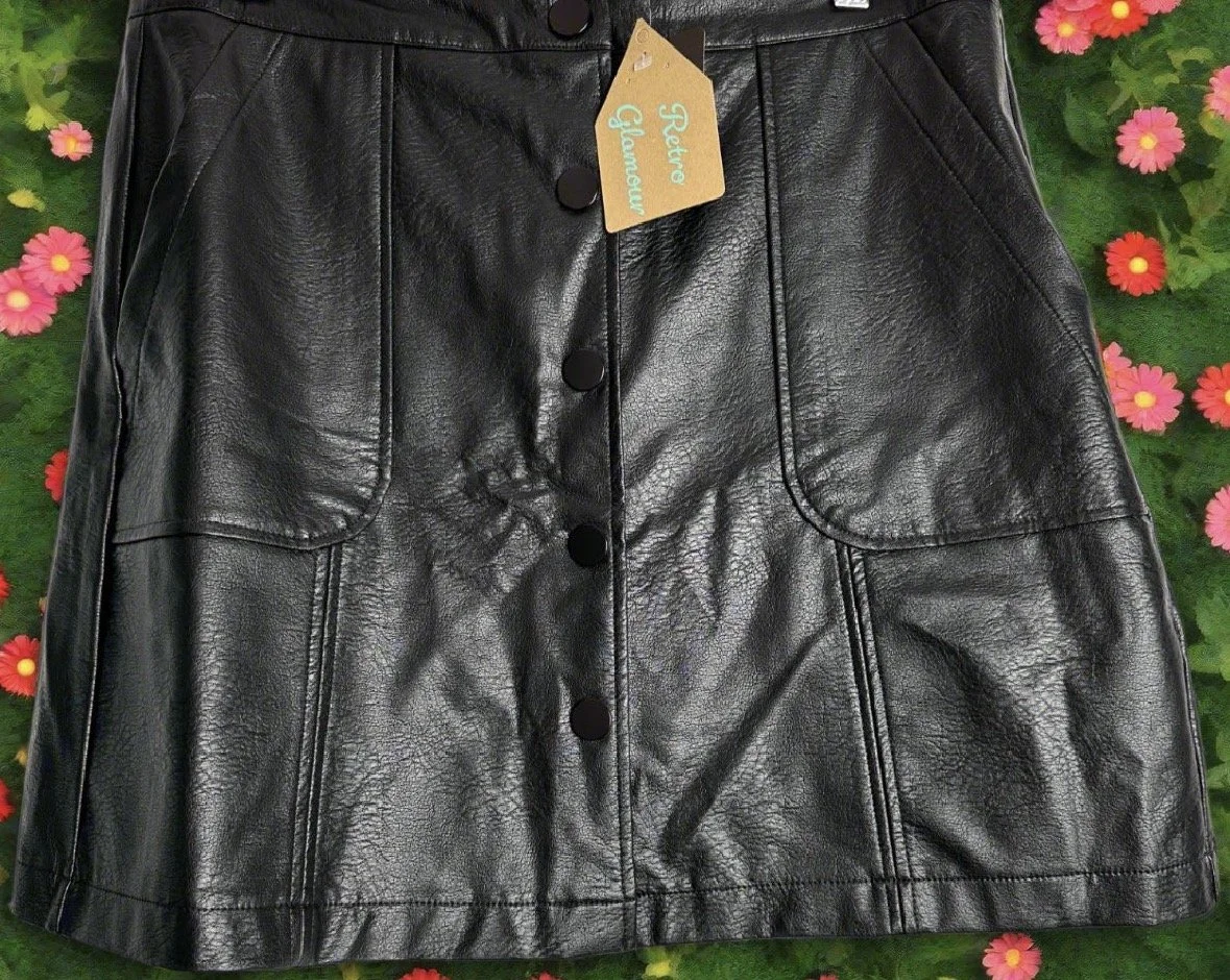 Leather Look Skirt - Edgy Chic Style (Size L)