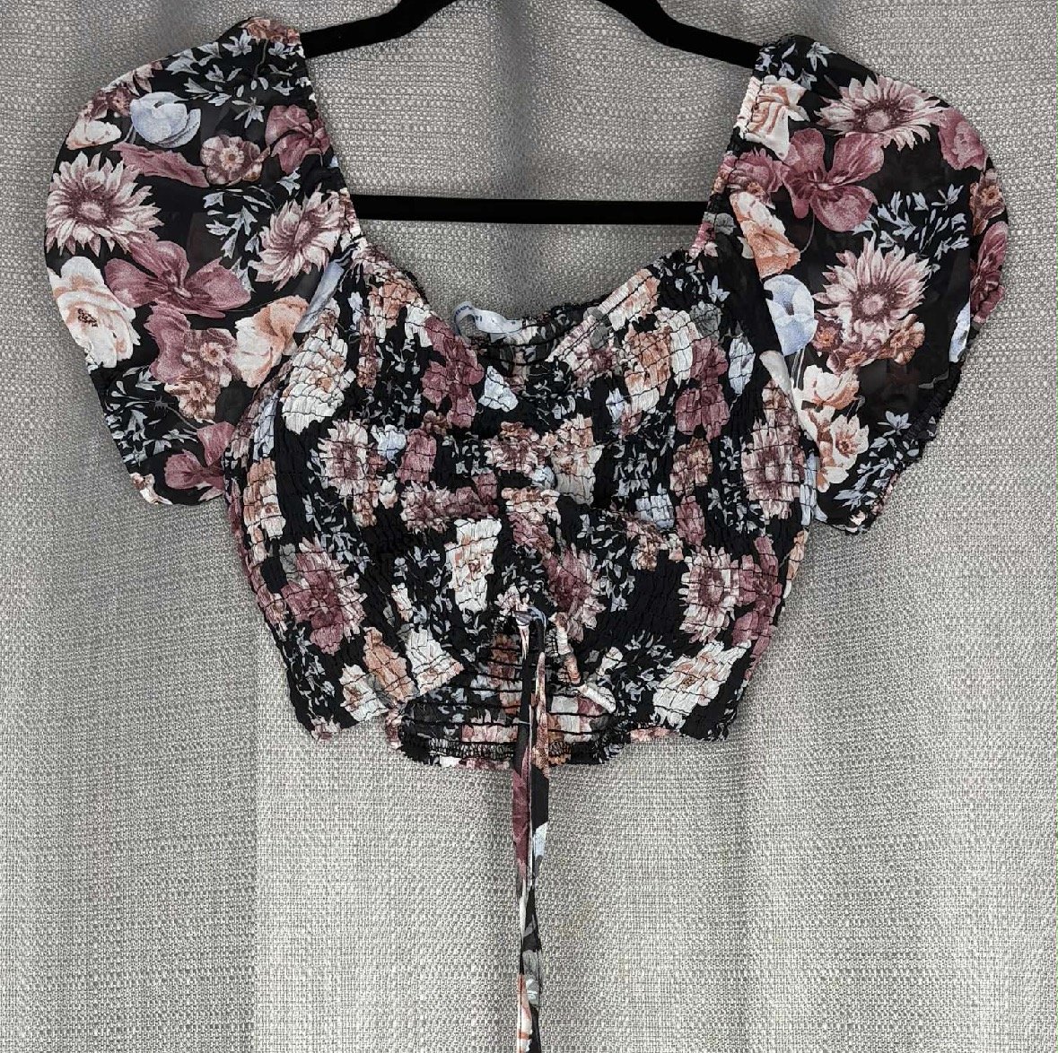Black Floral Print Shirred Crop Blouse - Casual Boho (Size 8)