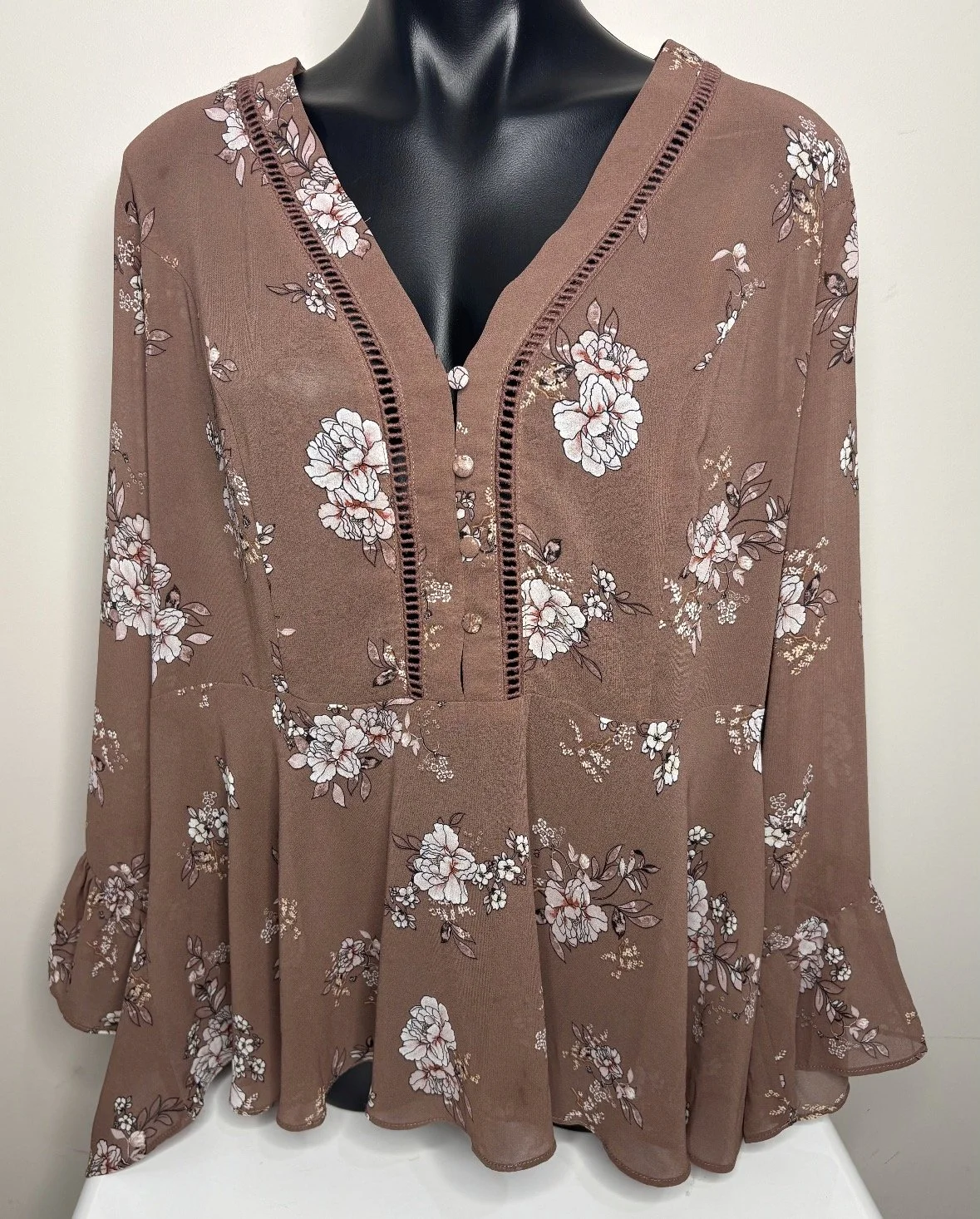 'City Chic' Brown Floral Print Blouse (Size L)