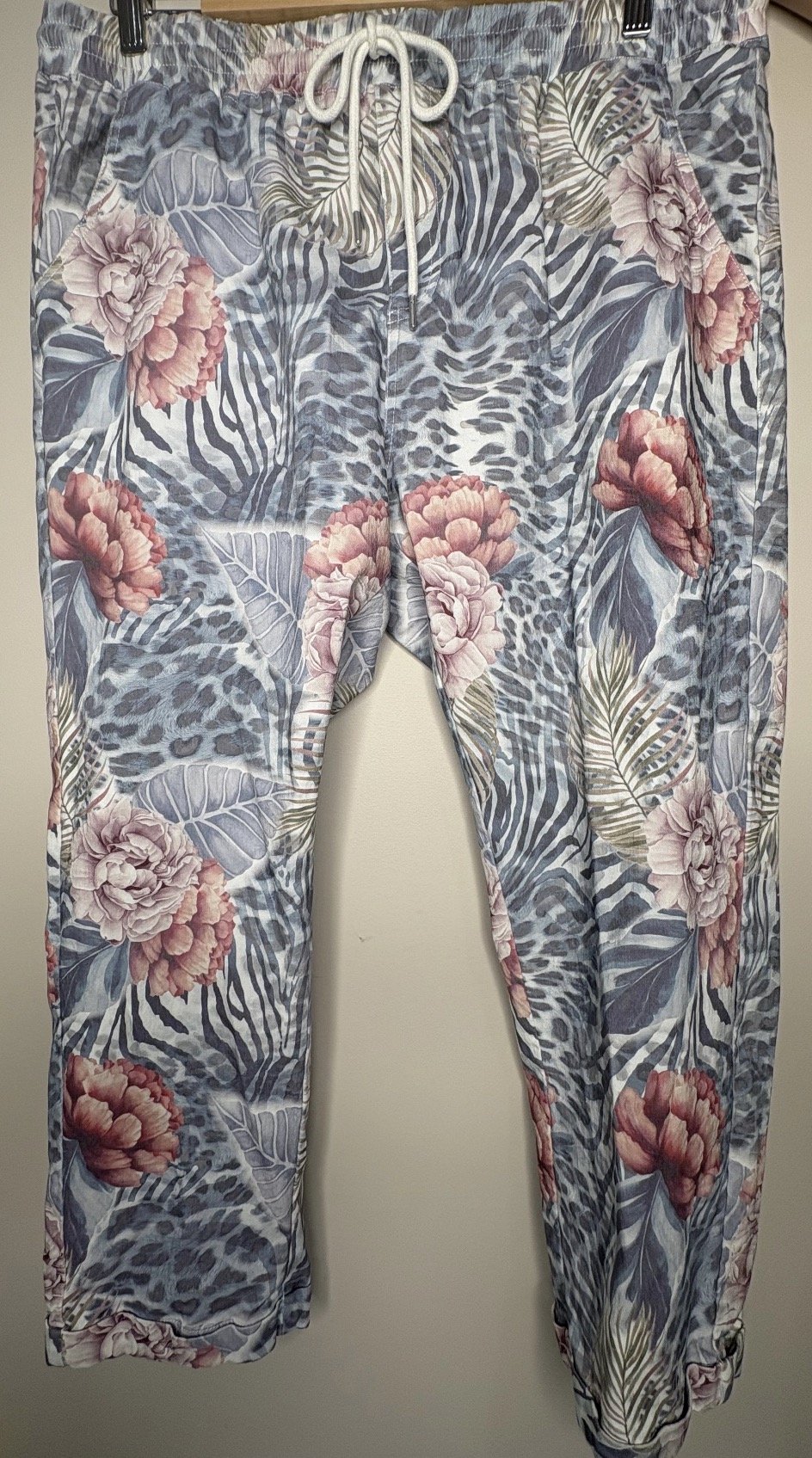 Plus Size Summer Leopard & Floral Print Jogger- Casual (Size 18)