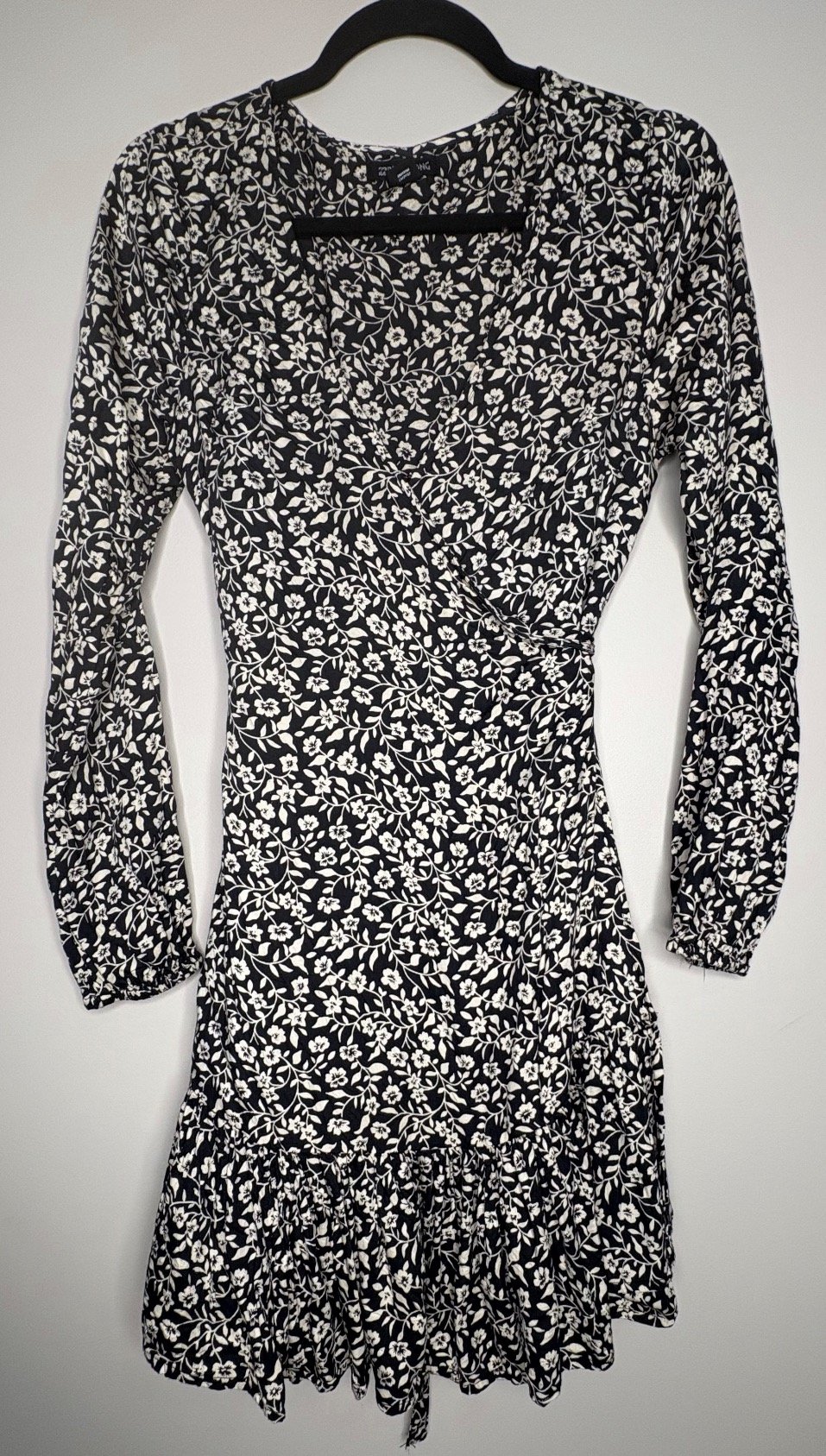'Billabong' Black with Cream Floral Wrap Skater Dress - Smart Casual (Size 10)