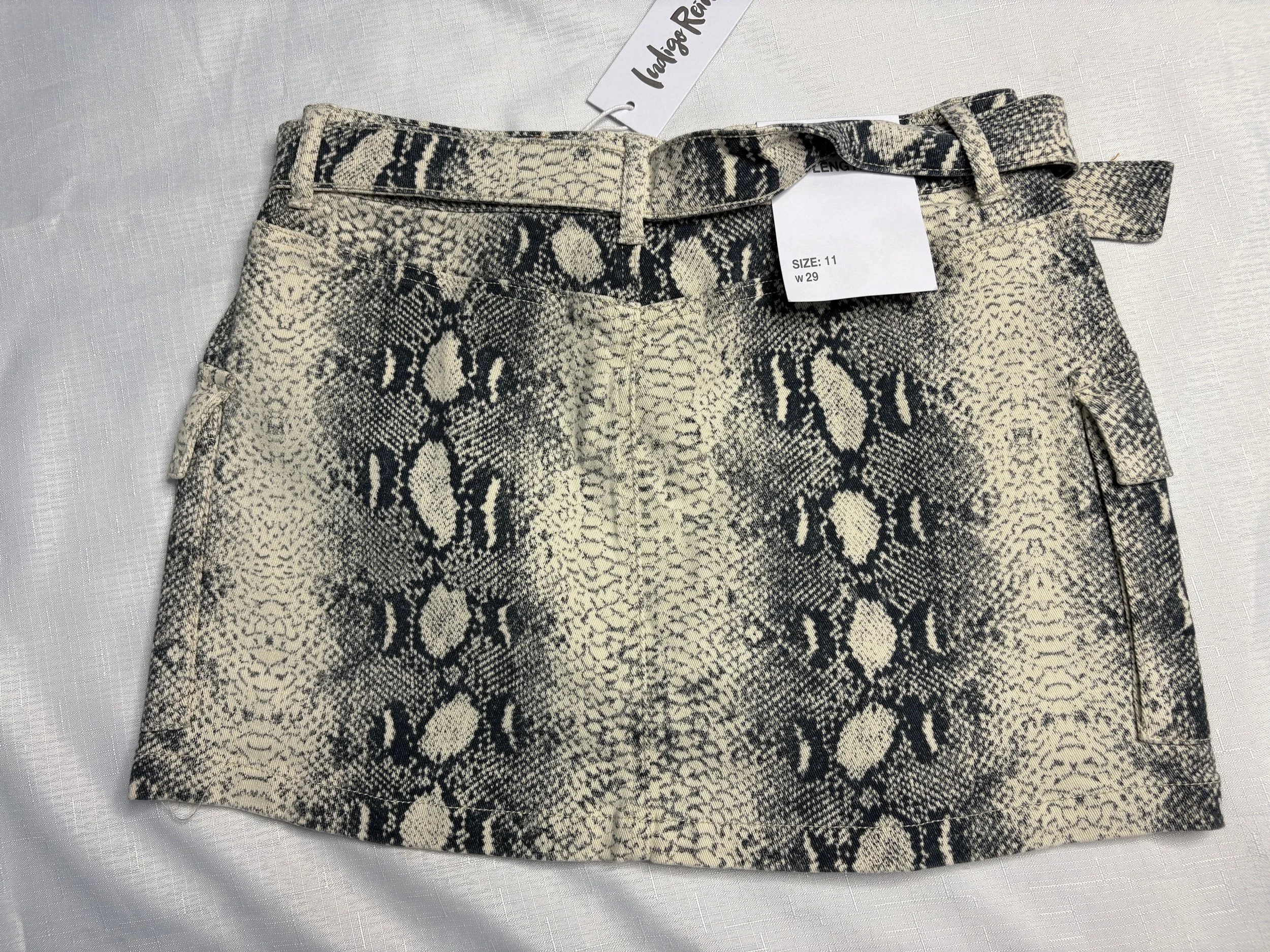 Y2K Indigo Rein Snake Print Mini Skirt - Smart Casual- (SIze 11)