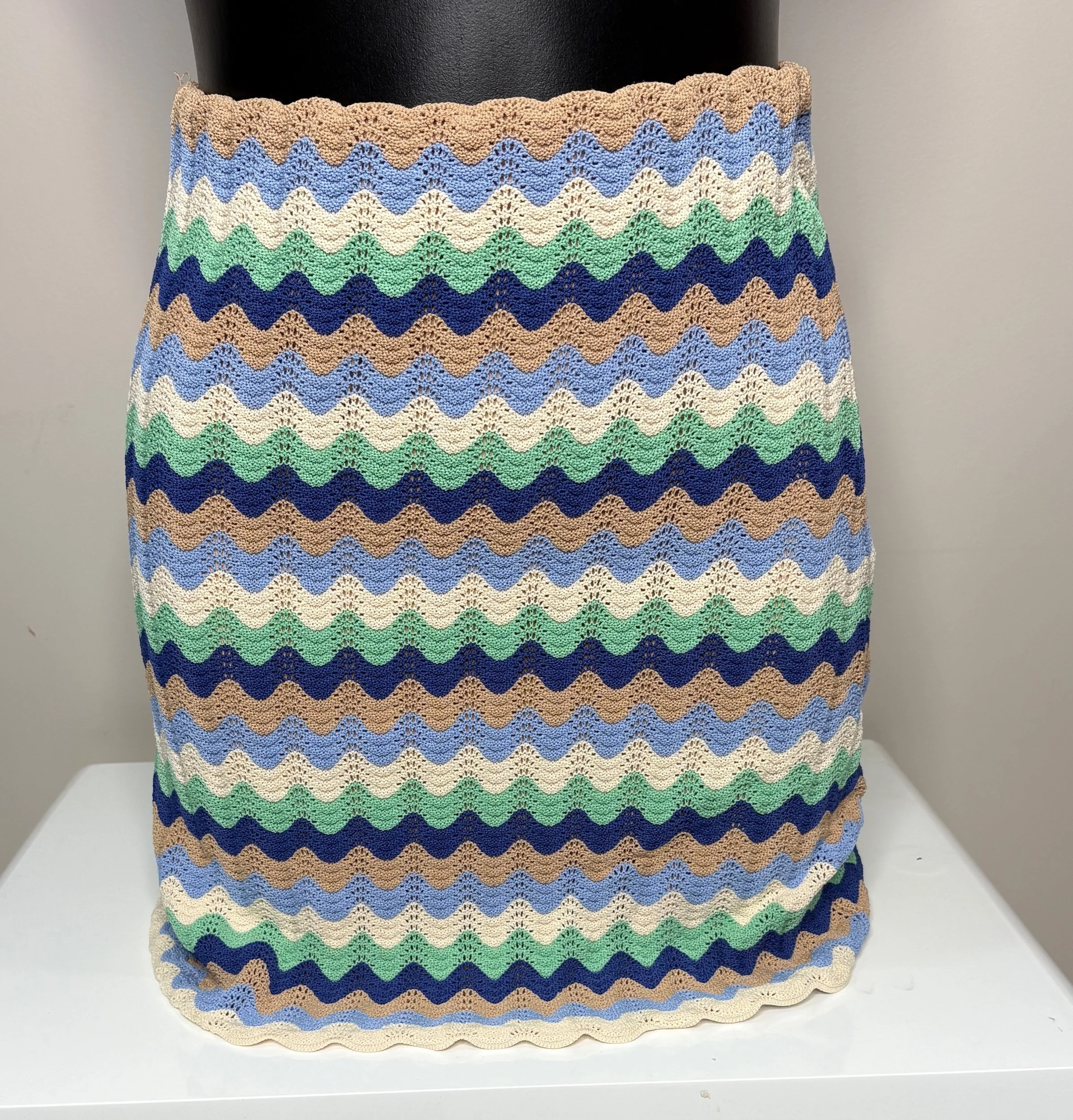 C/Meo Collective Knitted Zigzag Skirt - Smart Casual- ( Size M)