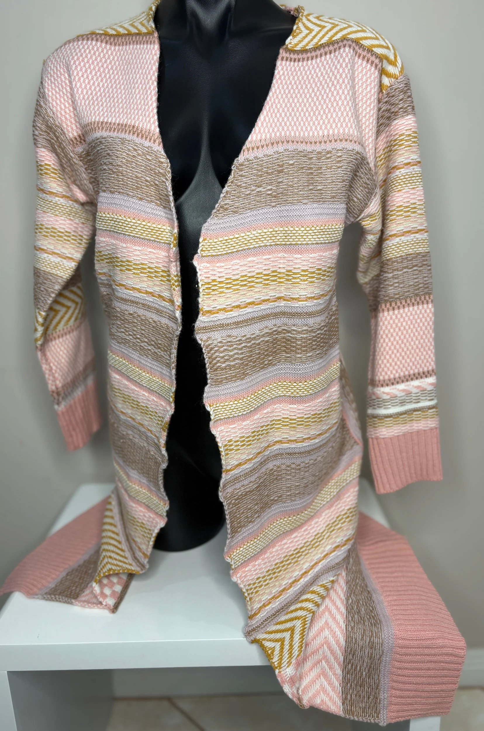 Pink Diamond Long Line Knitted Pink Cardigan (Size M)
