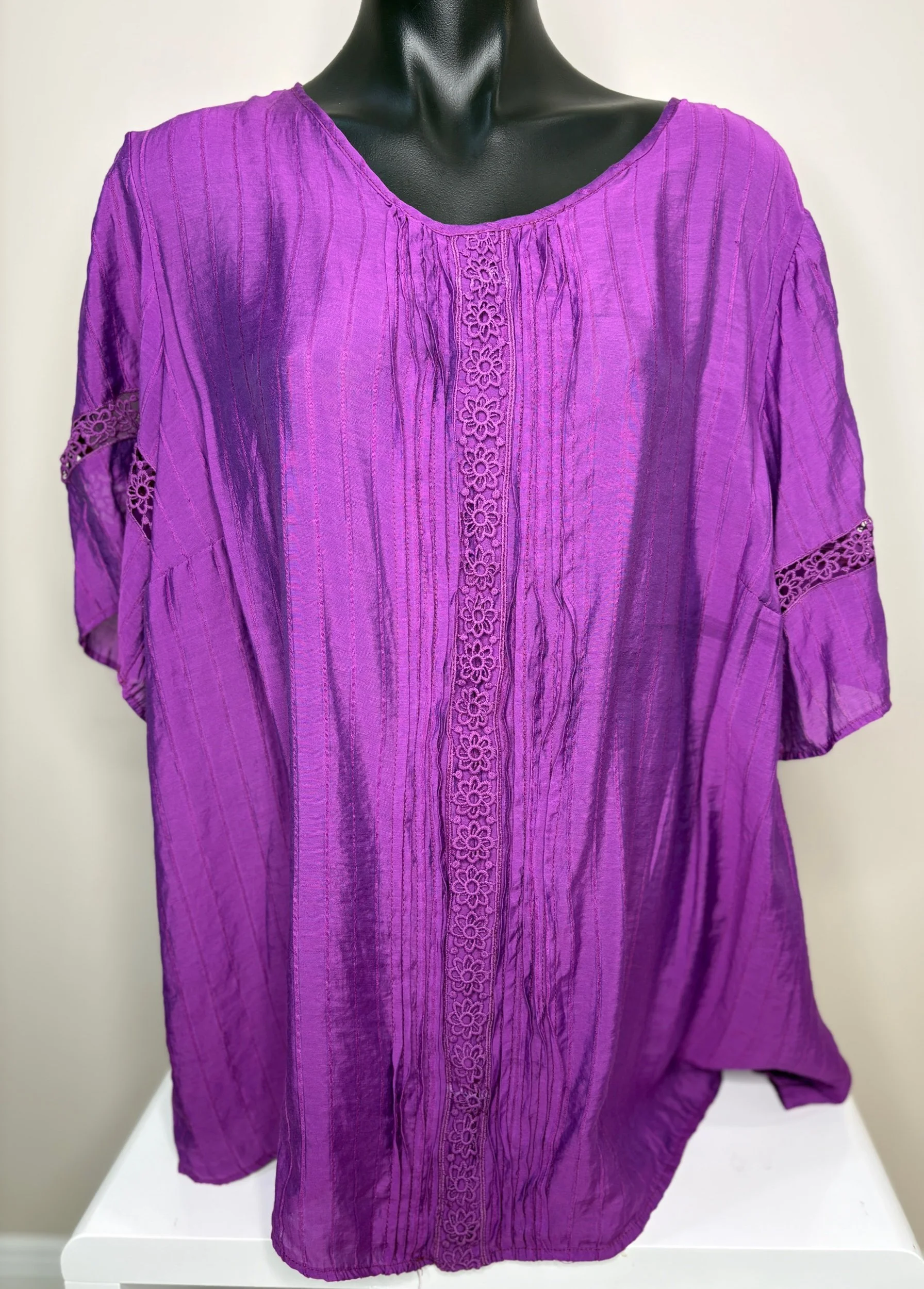 Plus Size Rockmans Bright Purple Polyester Pin-tuk/Crochet Accent Top (Size22)