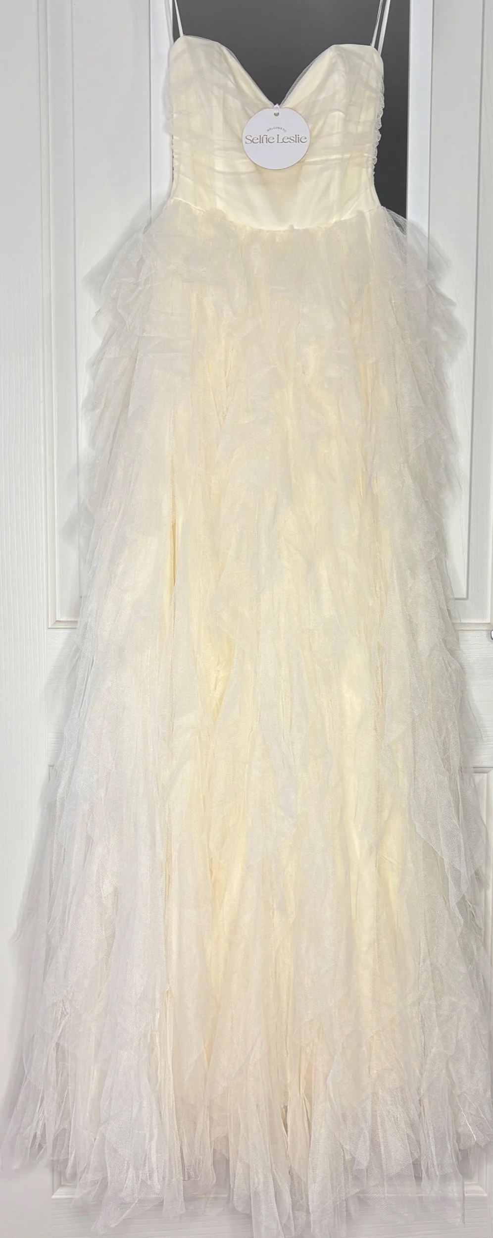 Selfie Leslie Ivory Strapless Ruffle Dress (Size 8)- Retro Glamour