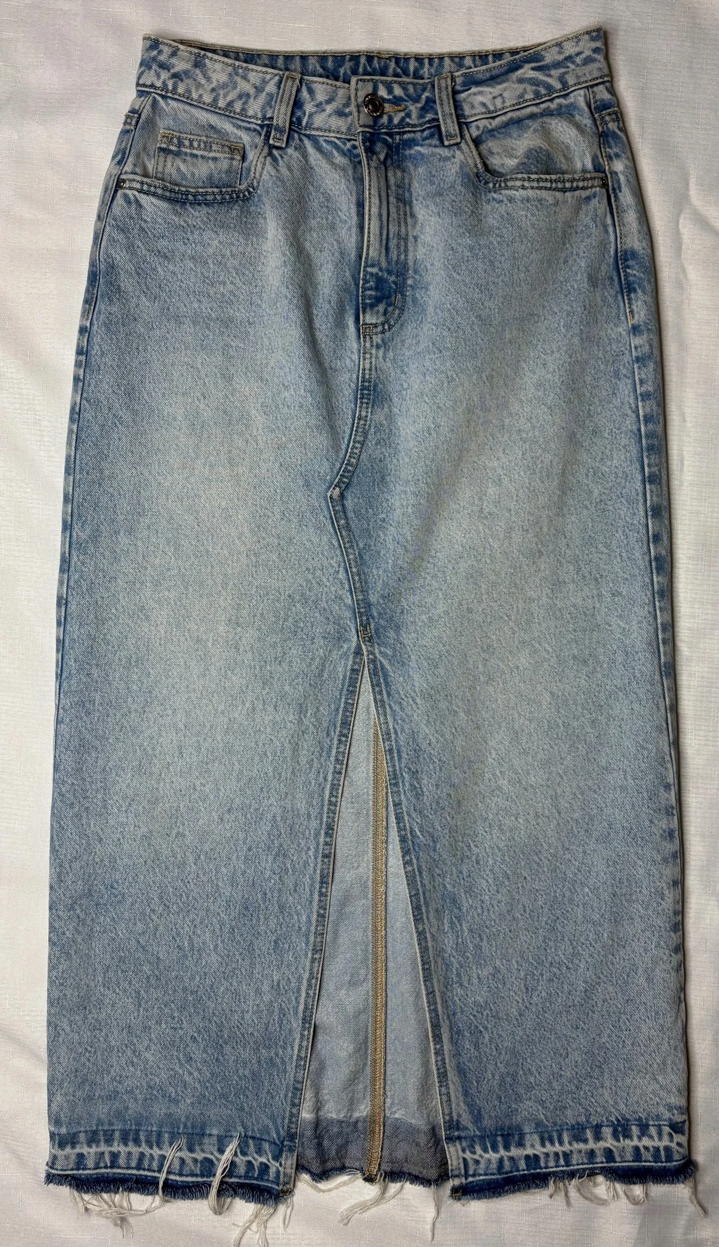 Light Acid Wash Long Denim Skirt (Size 10)- Retro Glamour
