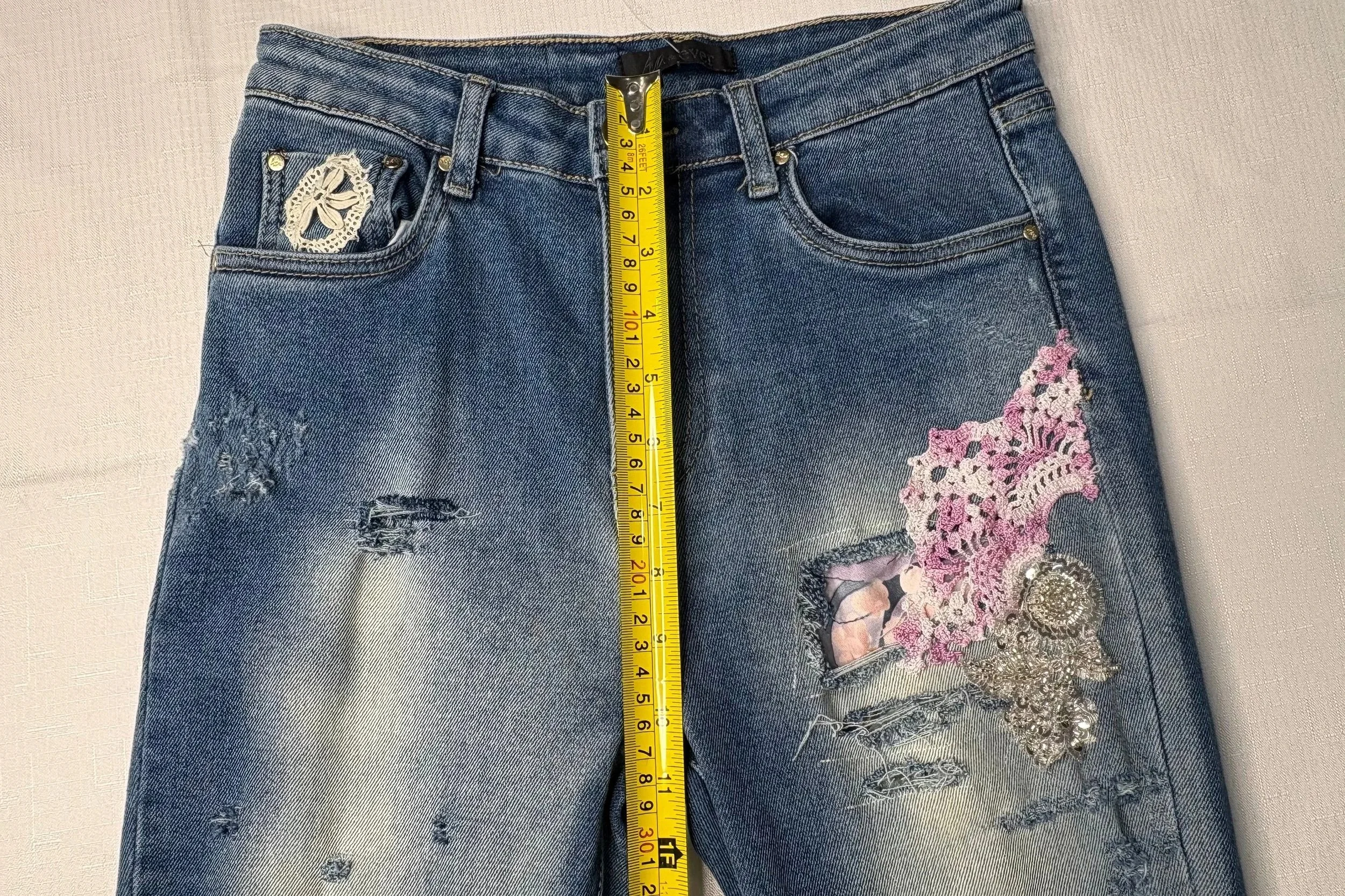 How to Shop Vintage Online (And Feel Confident About Your Choice)