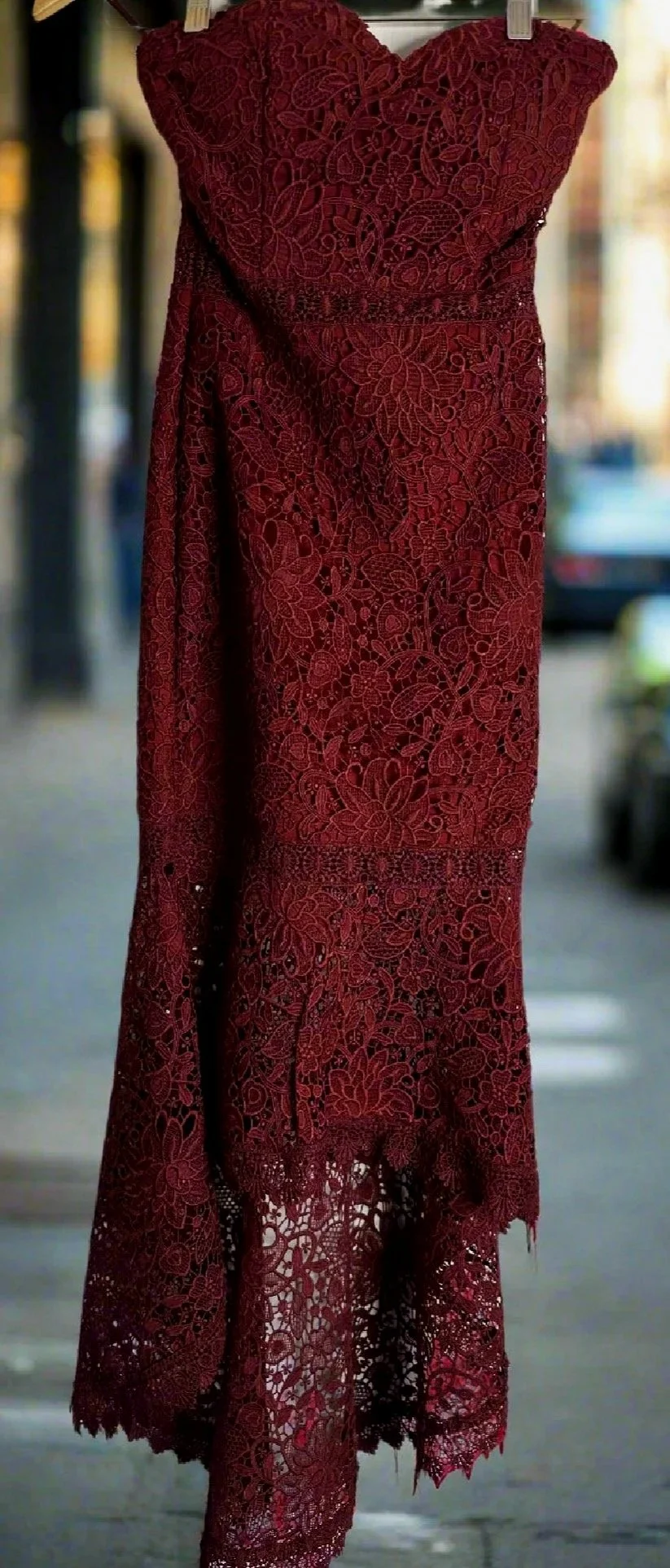 Burgundy Lace Strapless Formal Dress - Elegant Evening (Size 6) - Retro Glamour