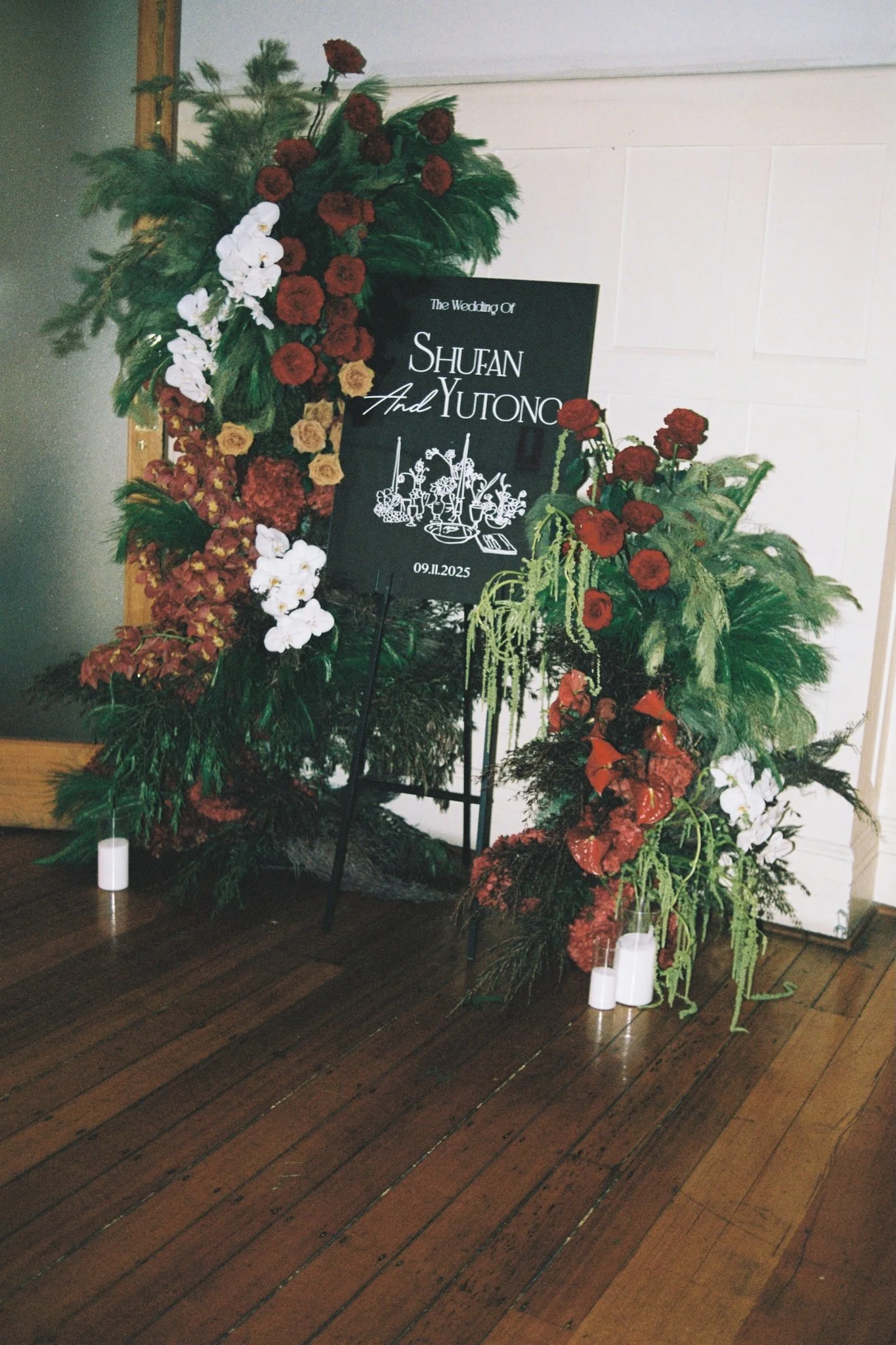 shufan-yutong-wedding-the-george-ballrom-melbourne-venue-florals-The George Ballroom-Wedding-Photographer-Emotions-and-Math-Photography-0096.jpg