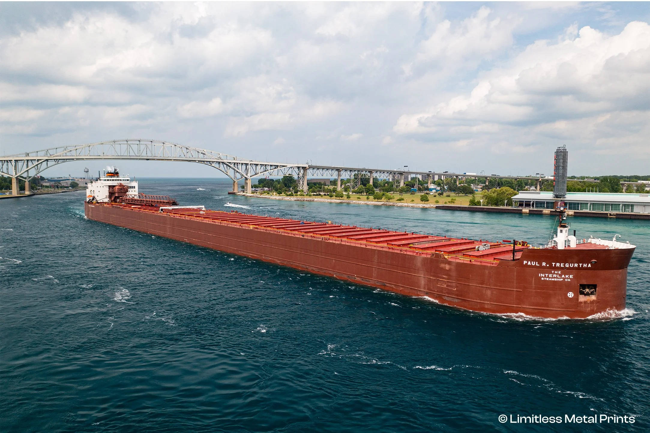 Queen Of The Lakes - Paul R. Tregurtha