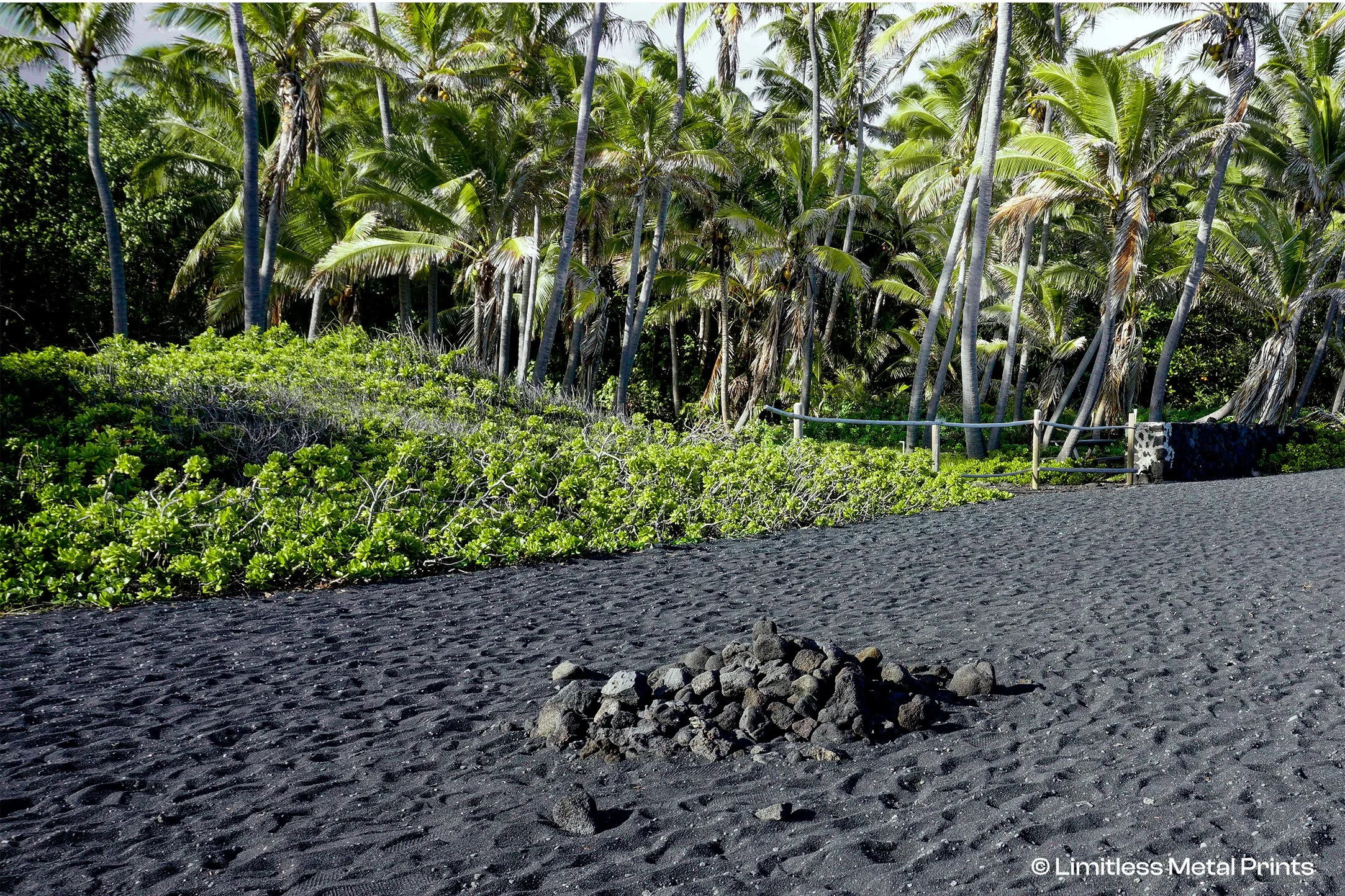 Black_Sand_Beach_EXPORT_COPYRIGHT.jpg